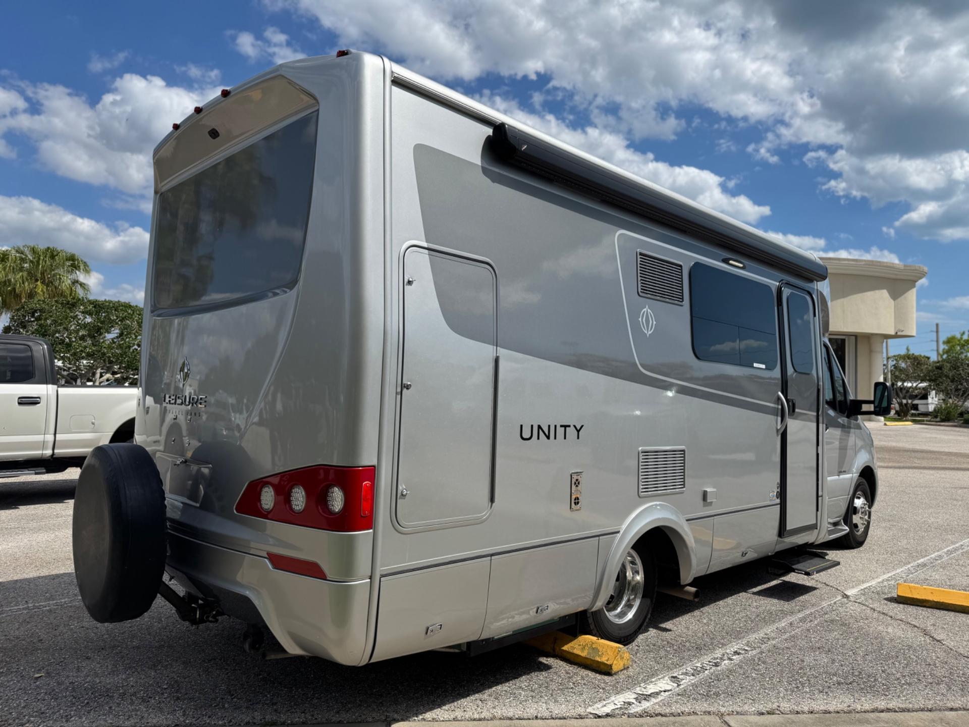 2020 Leisure Travel Vans 2020 Leisure Travel Vans Unity - thumbnail 4