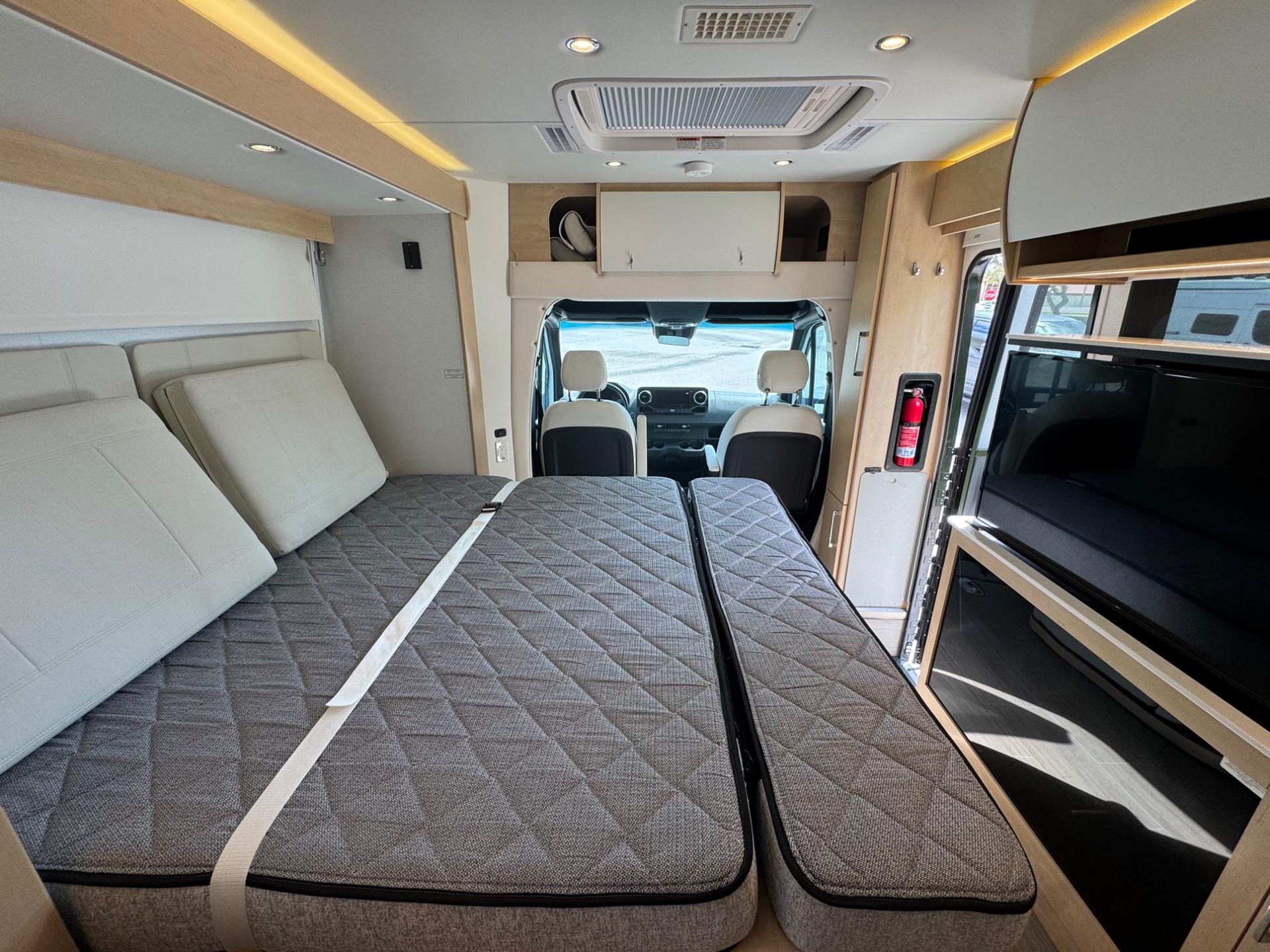 2020 Leisure Travel Vans 2020 Leisure Travel Vans Unity - thumbnail 12