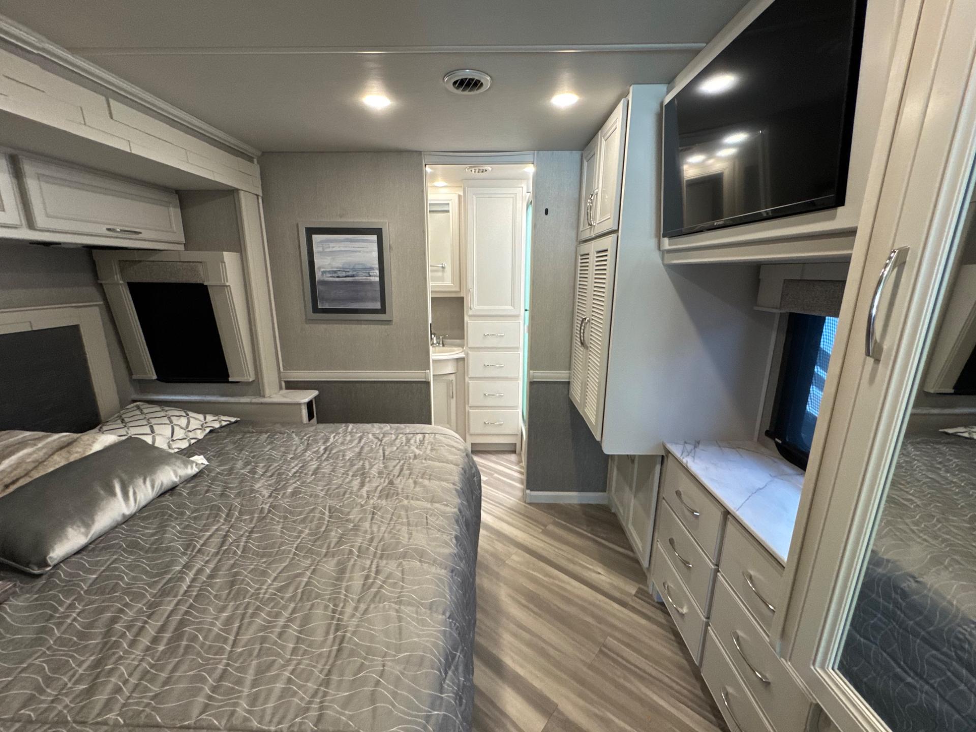 2023 FLEETWOOD 2023 FLEETWOOD SOUTHWIND - thumbnail 48