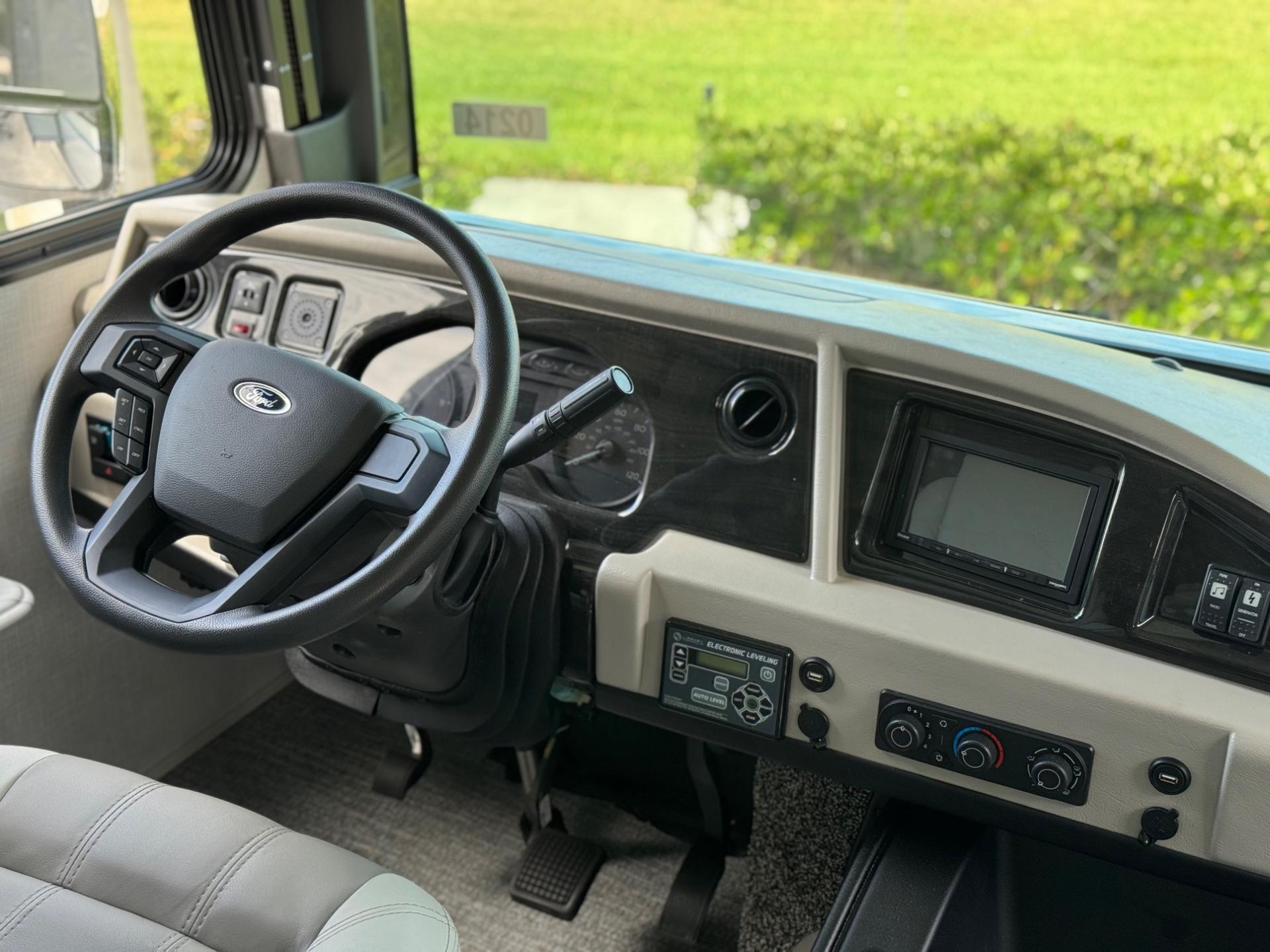 2025 Fleetwood 2025 Fleetwood Flair - thumbnail 36