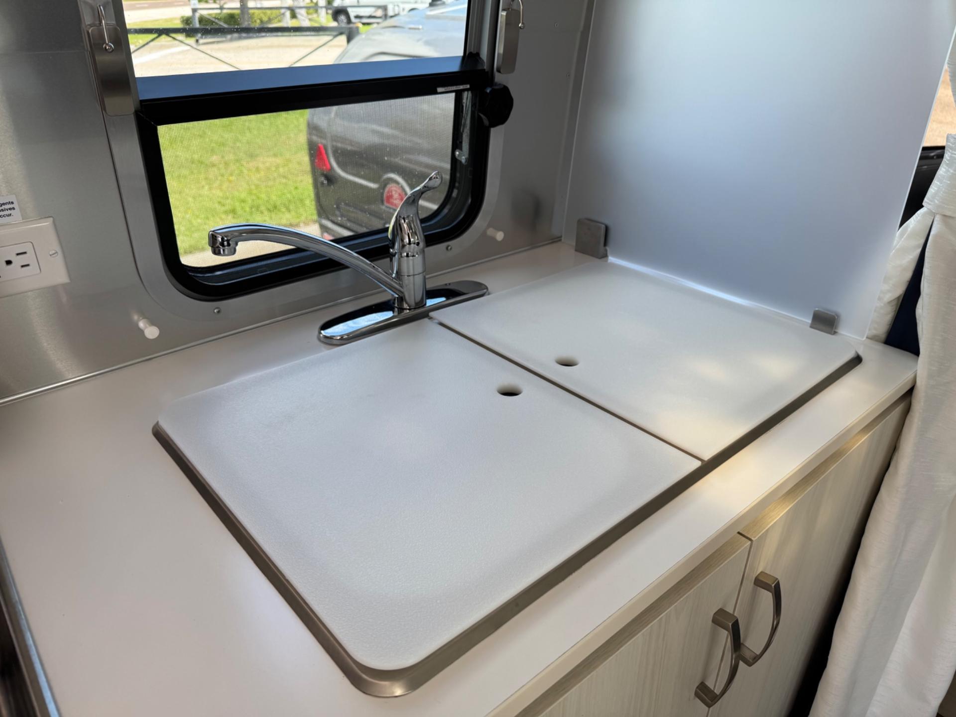 2024 AIRSTREAM 2024 AIRSTREAM BAMBI - thumbnail 12