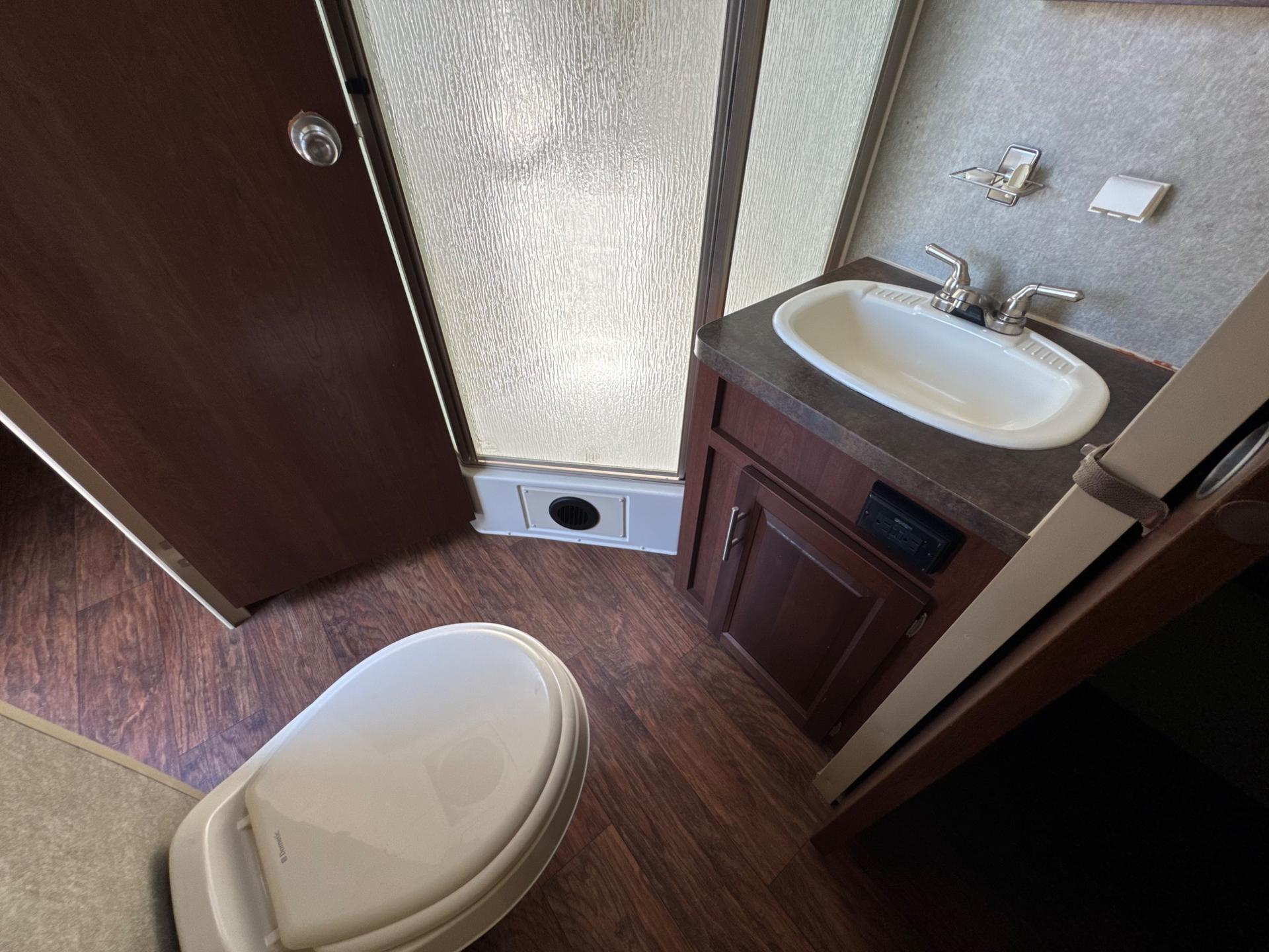 2015 FOREST RIVER 2015 FOREST RIVER ROCKWOOD - thumbnail 16