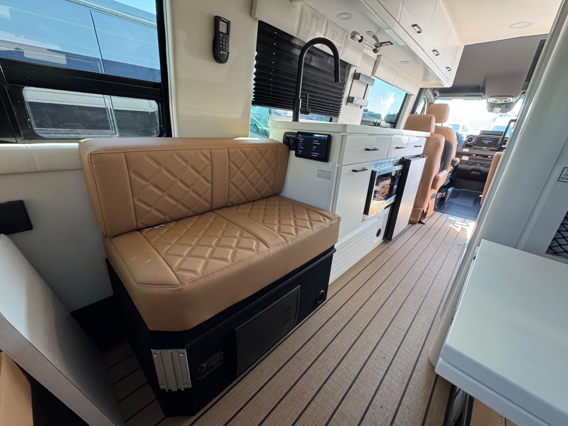 2025 Coachmen 2025 Coachmen Galleria - thumbnail 19