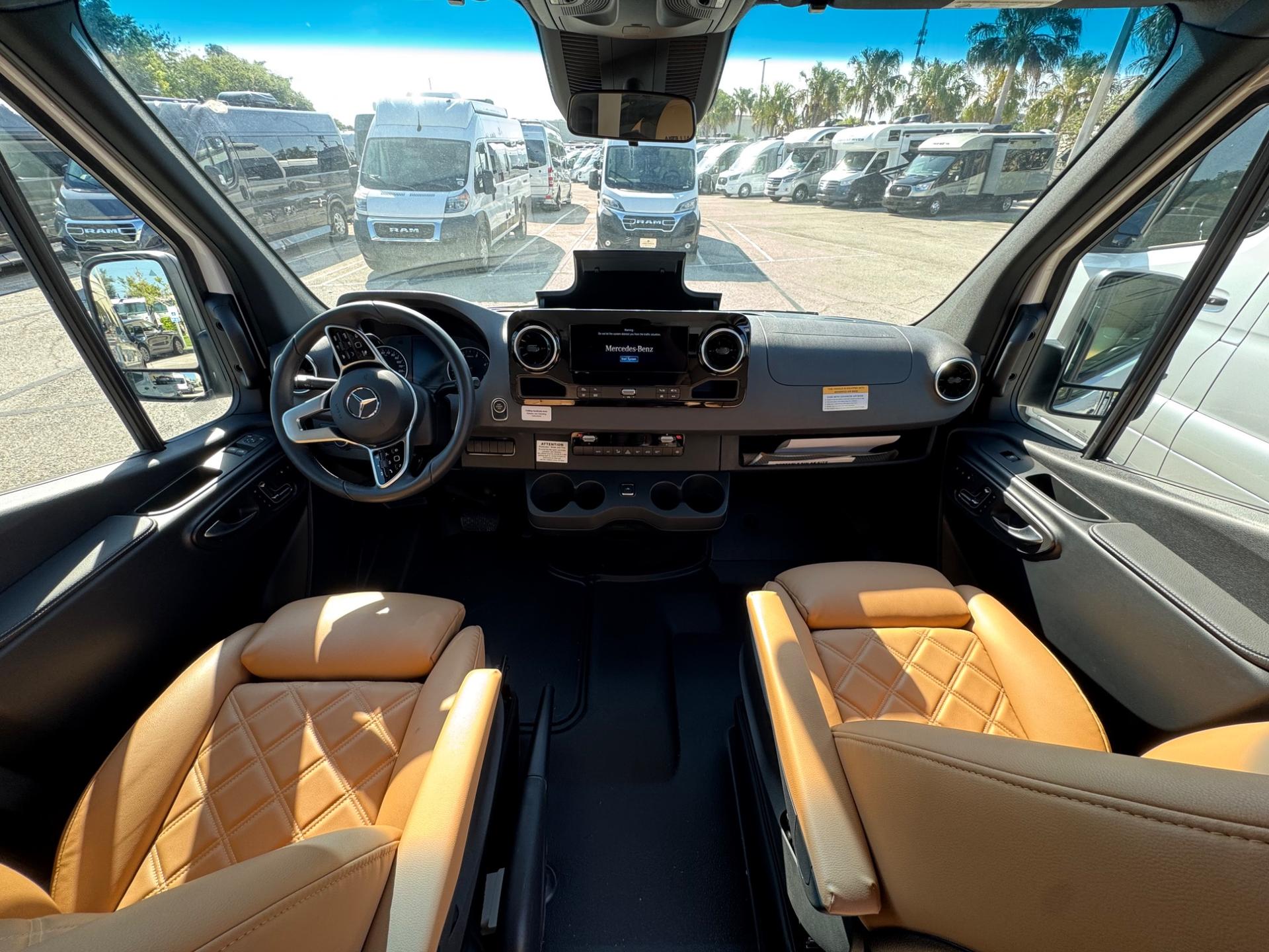 2025 Coachmen 2025 Coachmen Galleria - thumbnail 20