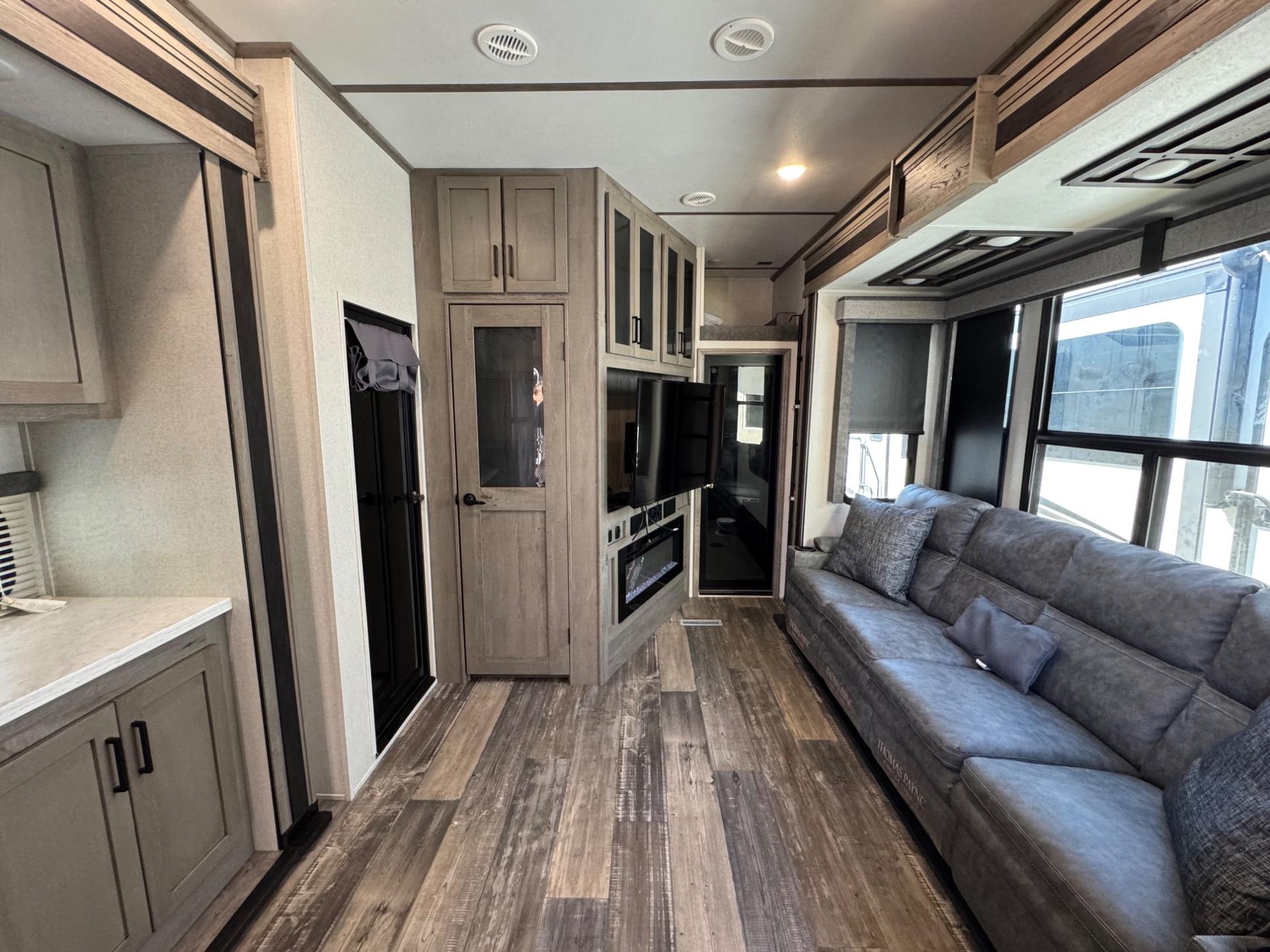2021 Keystone RV 2021 Keystone RV Raptor - thumbnail 5