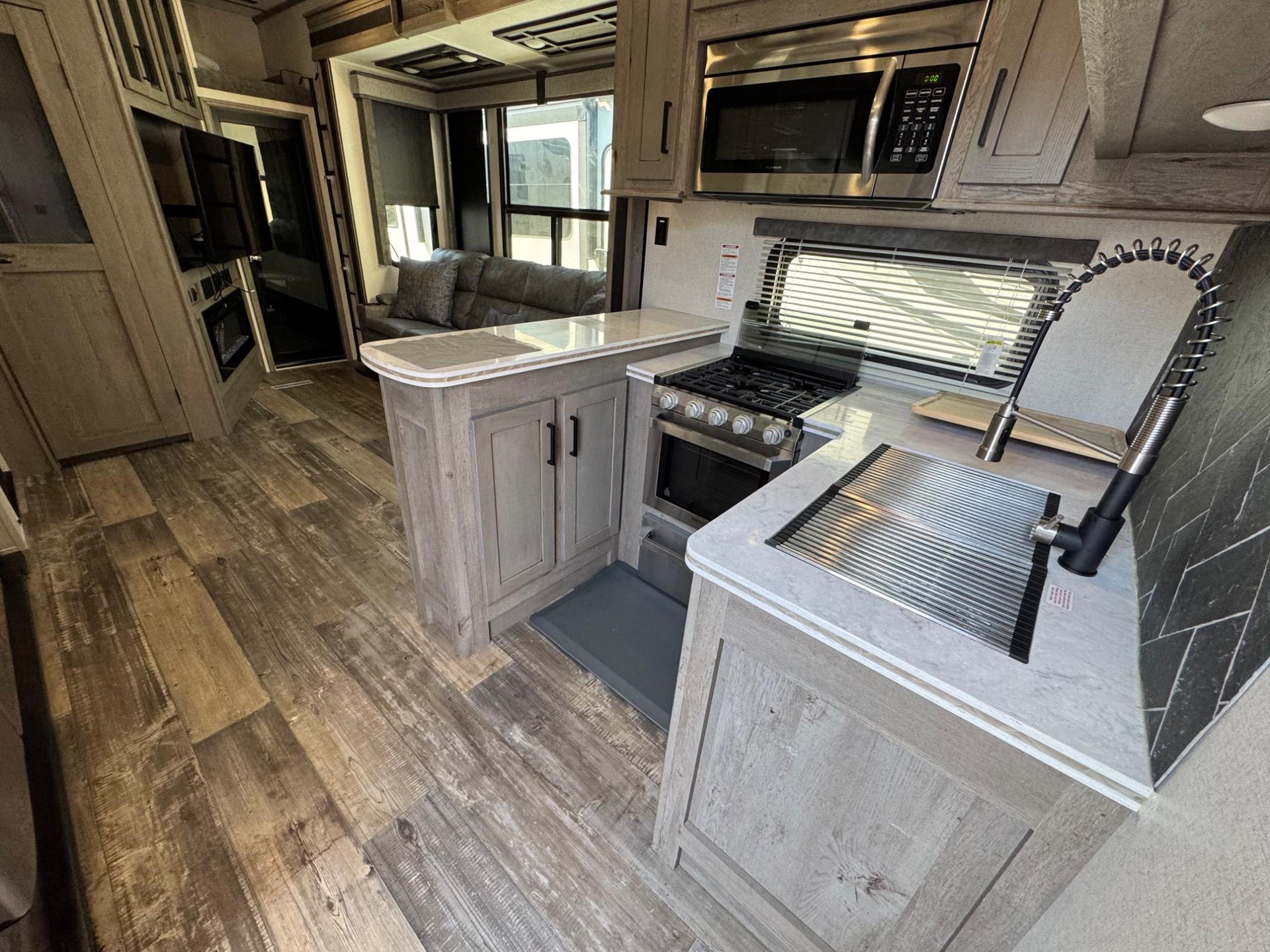2021 Keystone RV 2021 Keystone RV Raptor - thumbnail 8