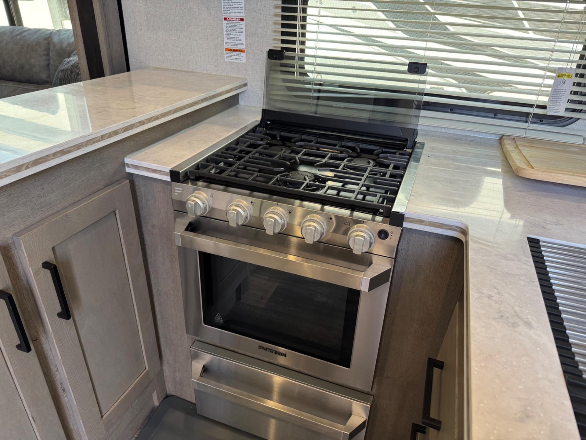 2021 Keystone RV 2021 Keystone RV Raptor - thumbnail 9
