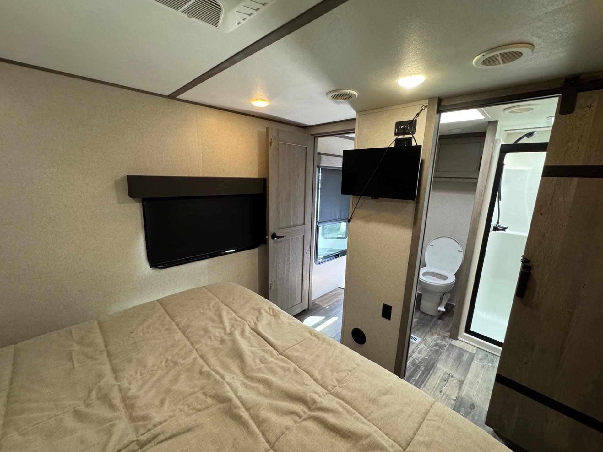 2021 Keystone RV 2021 Keystone RV Raptor - thumbnail 21