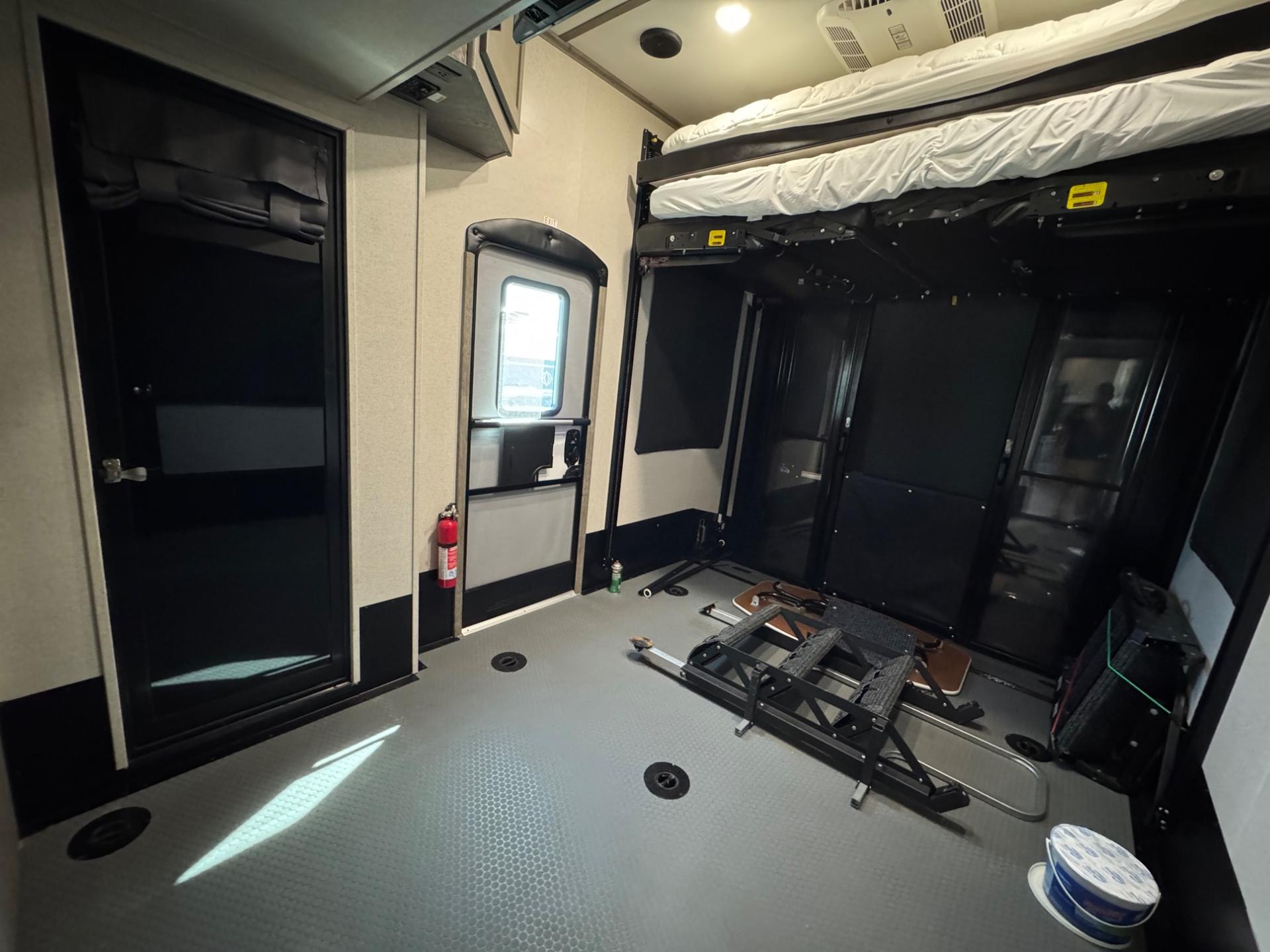 2021 Keystone RV 2021 Keystone RV Raptor - thumbnail 24