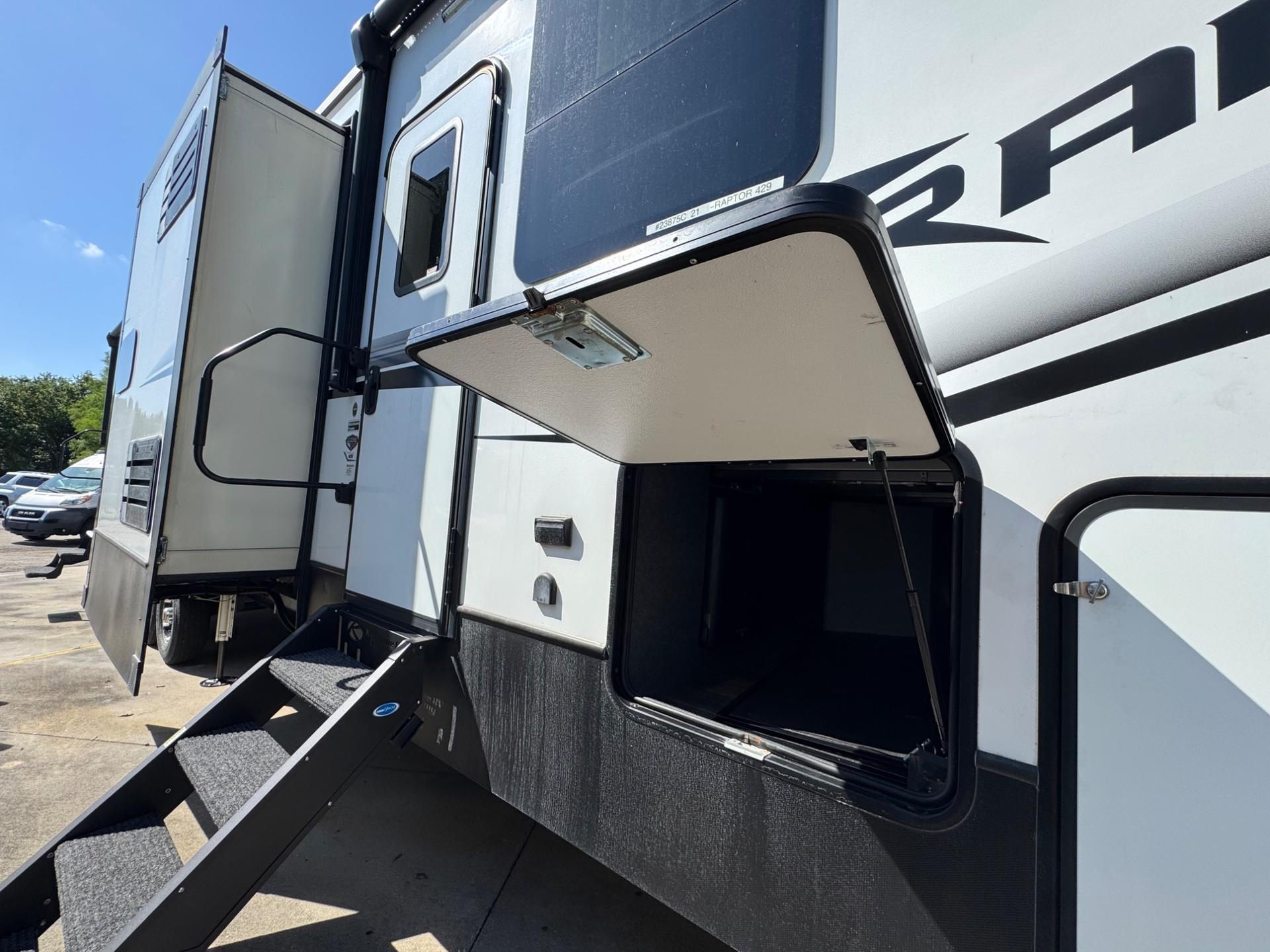 2021 Keystone RV 2021 Keystone RV Raptor - thumbnail 32