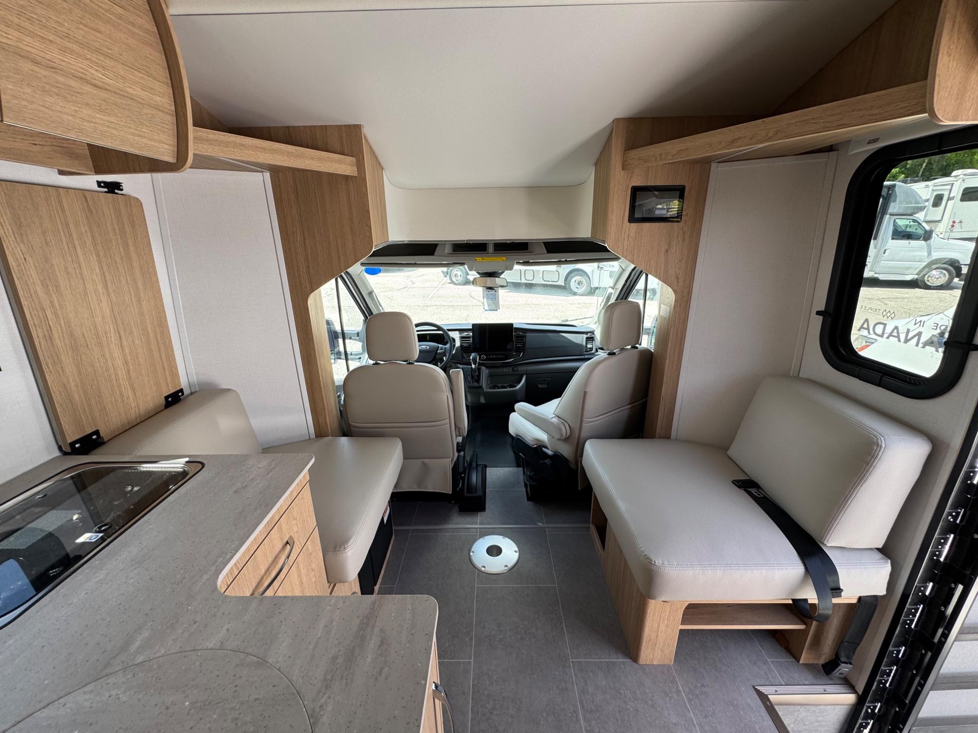2025 Leisure Travel Vans 2025 Leisure Travel Vans Wonder - thumbnail 7