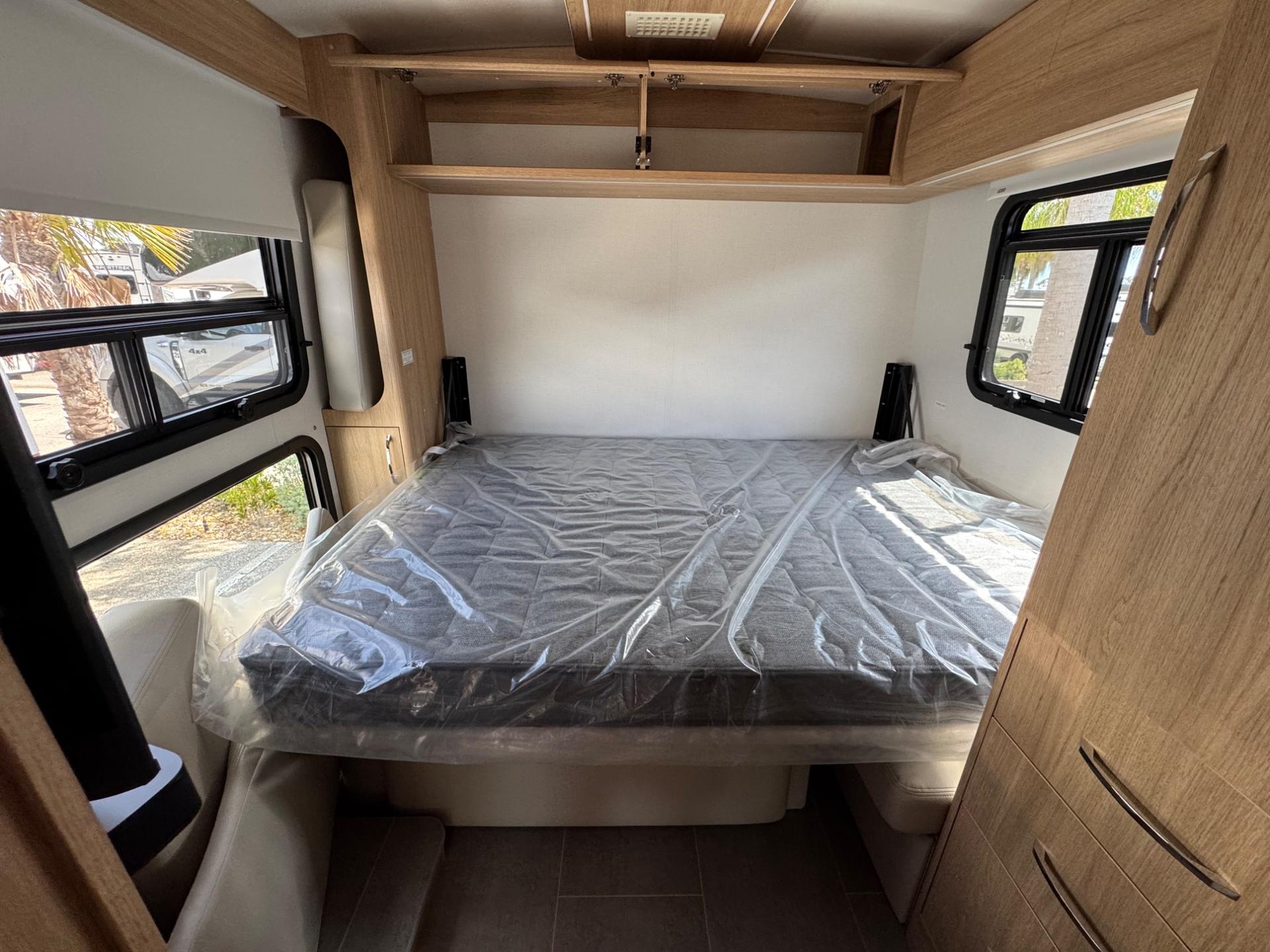 2025 Leisure Travel Vans 2025 Leisure Travel Vans Wonder - thumbnail 14