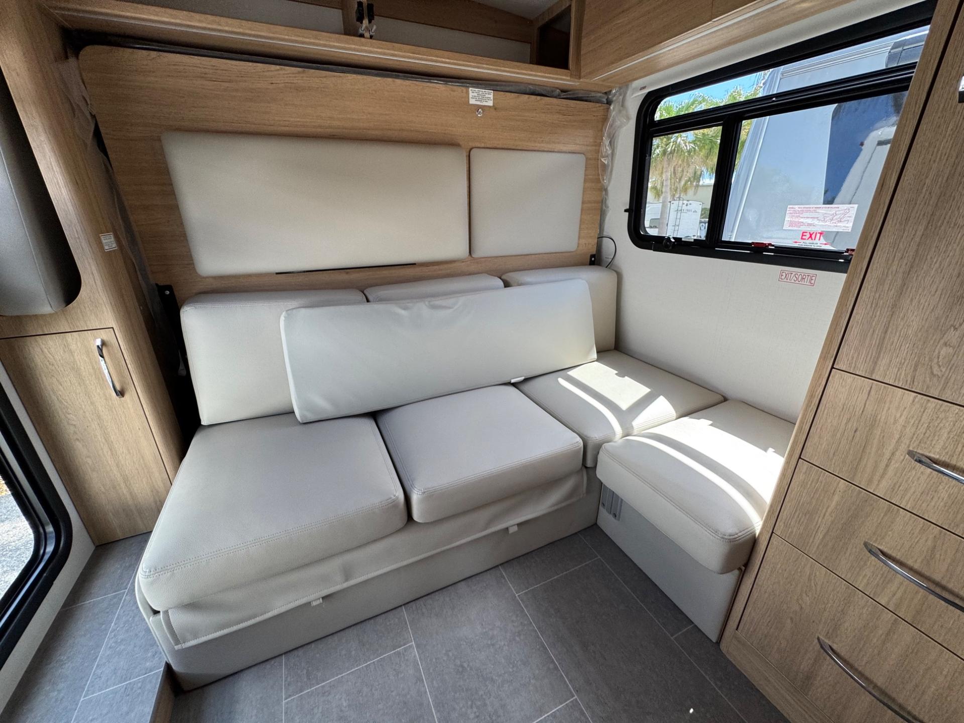 2025 Leisure Travel Vans 2025 Leisure Travel Vans Wonder - thumbnail 16