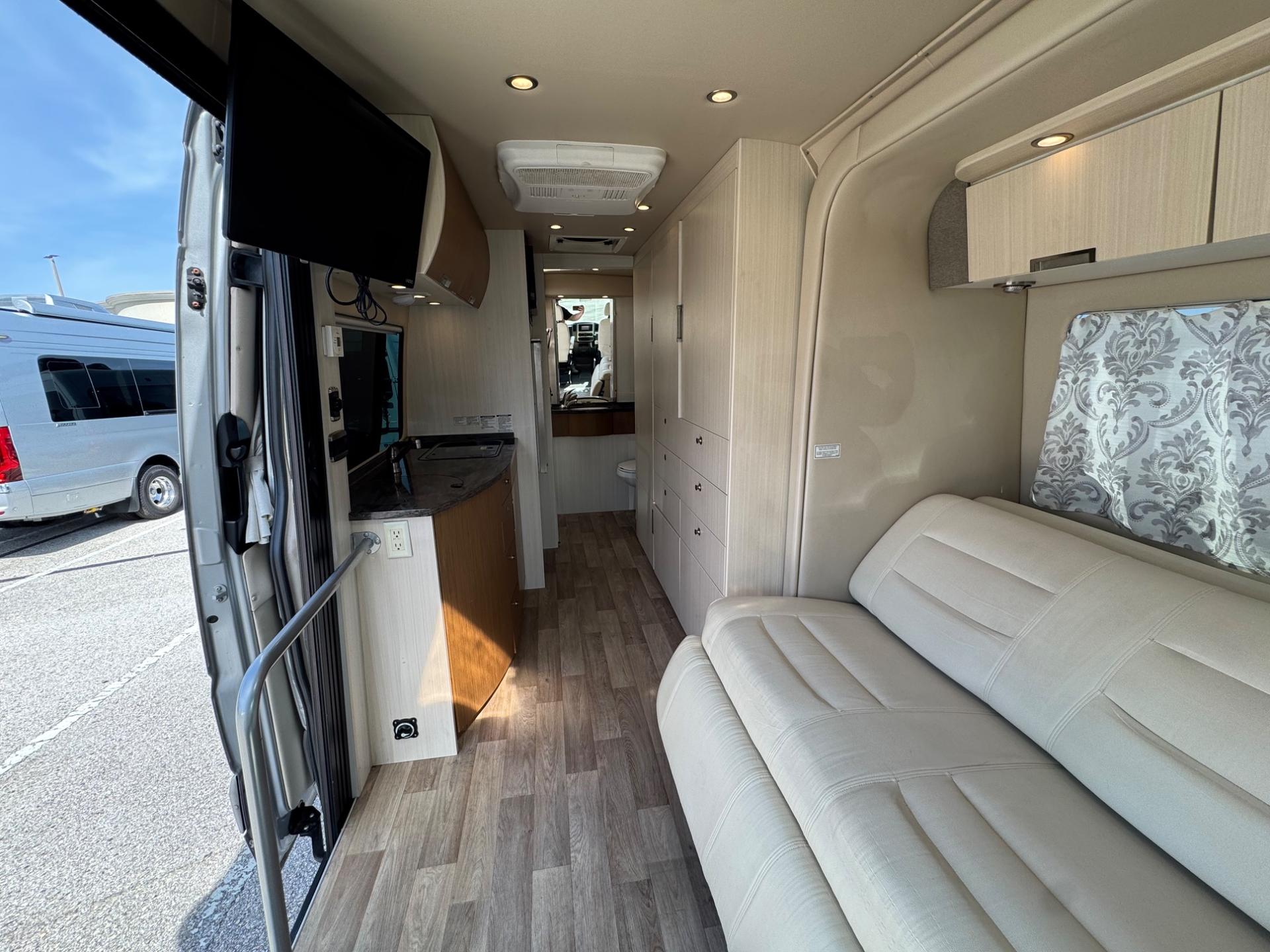 2014 Leisure Travel Vans 2014 Leisure Travel Vans Free Spirit - thumbnail 9