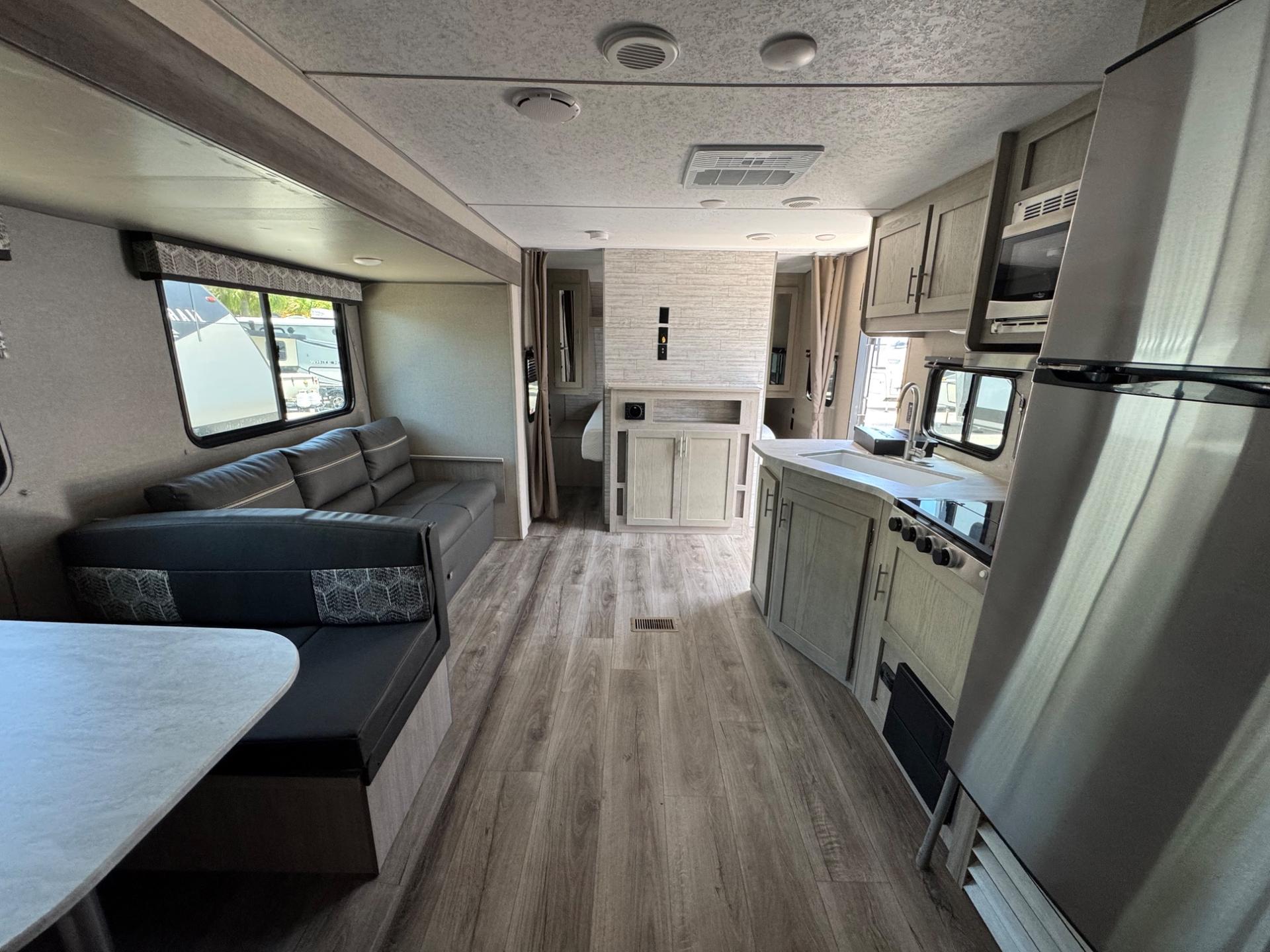 2023 Coachmen 2023 Coachmen Catalina - thumbnail 6