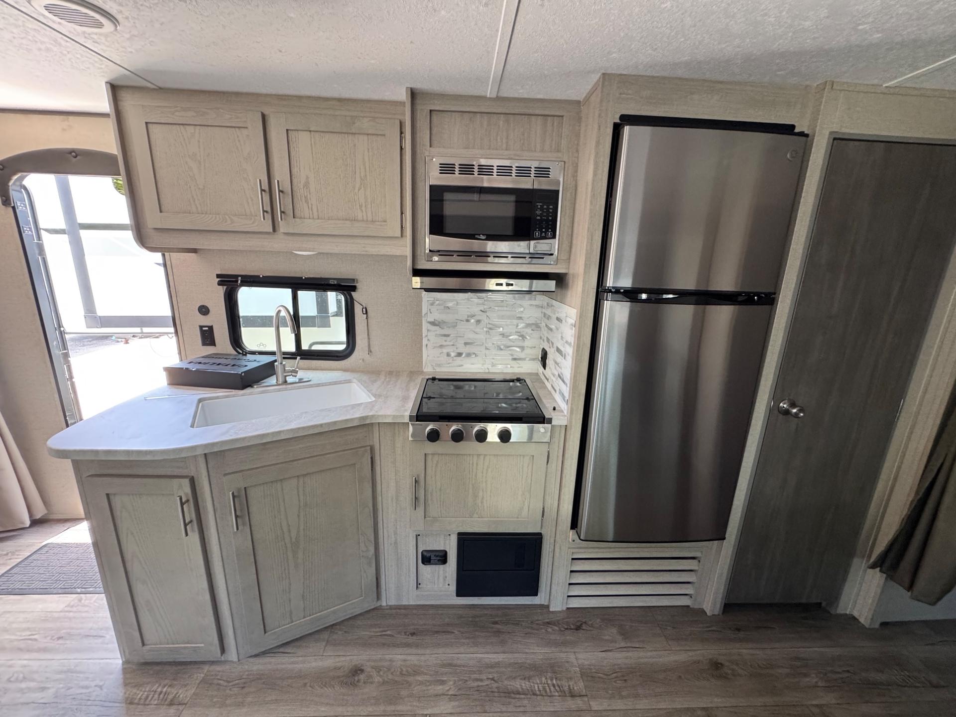 2023 Coachmen 2023 Coachmen Catalina - thumbnail 7