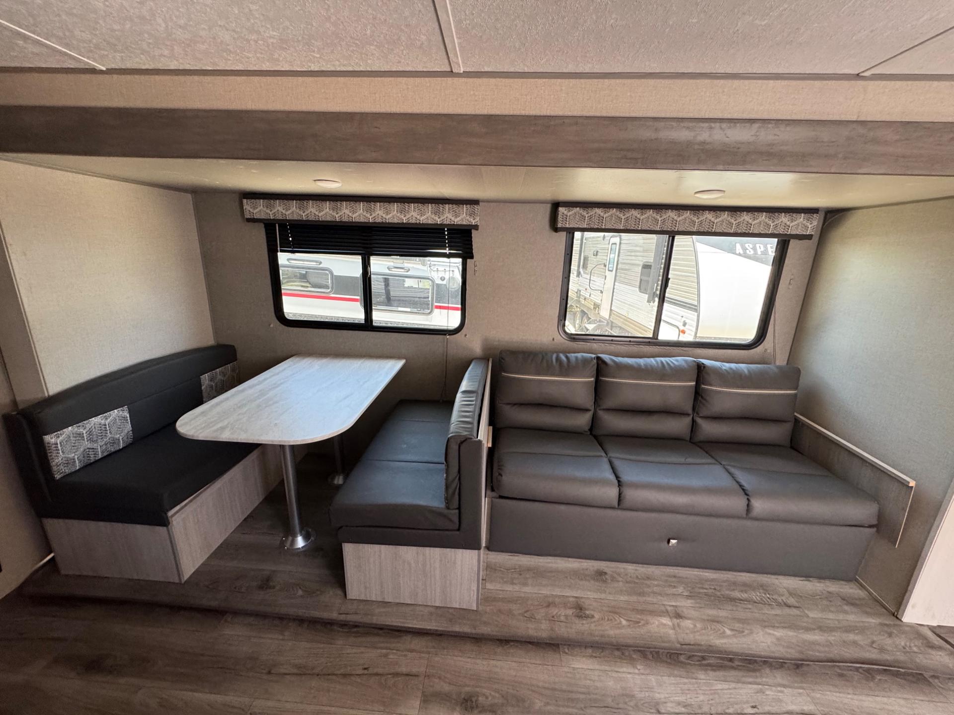 2023 Coachmen 2023 Coachmen Catalina - thumbnail 11
