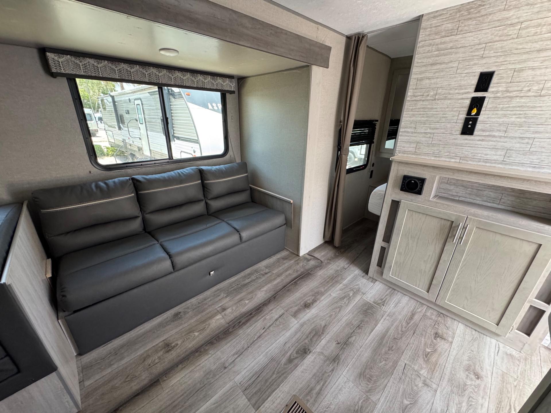 2023 Coachmen 2023 Coachmen Catalina - thumbnail 13
