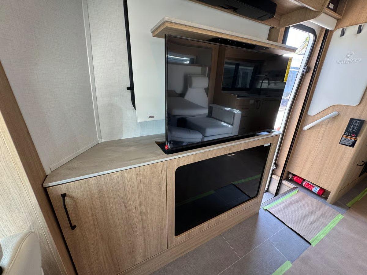 2026 Leisure Travel Vans 2026 Leisure Travel Vans Wonder - thumbnail 9