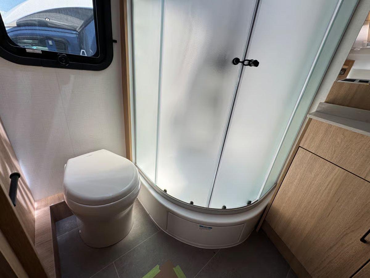2026 Leisure Travel Vans 2026 Leisure Travel Vans Wonder - thumbnail 20