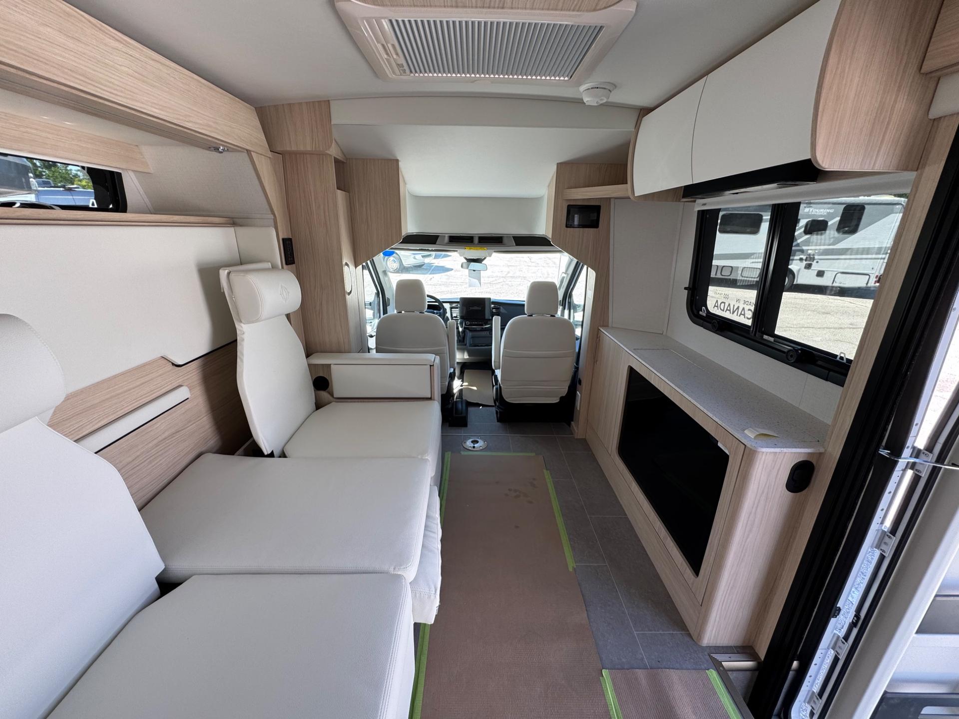 2026 Leisure Travel Vans 2026 Leisure Travel Vans Wonder - thumbnail 8
