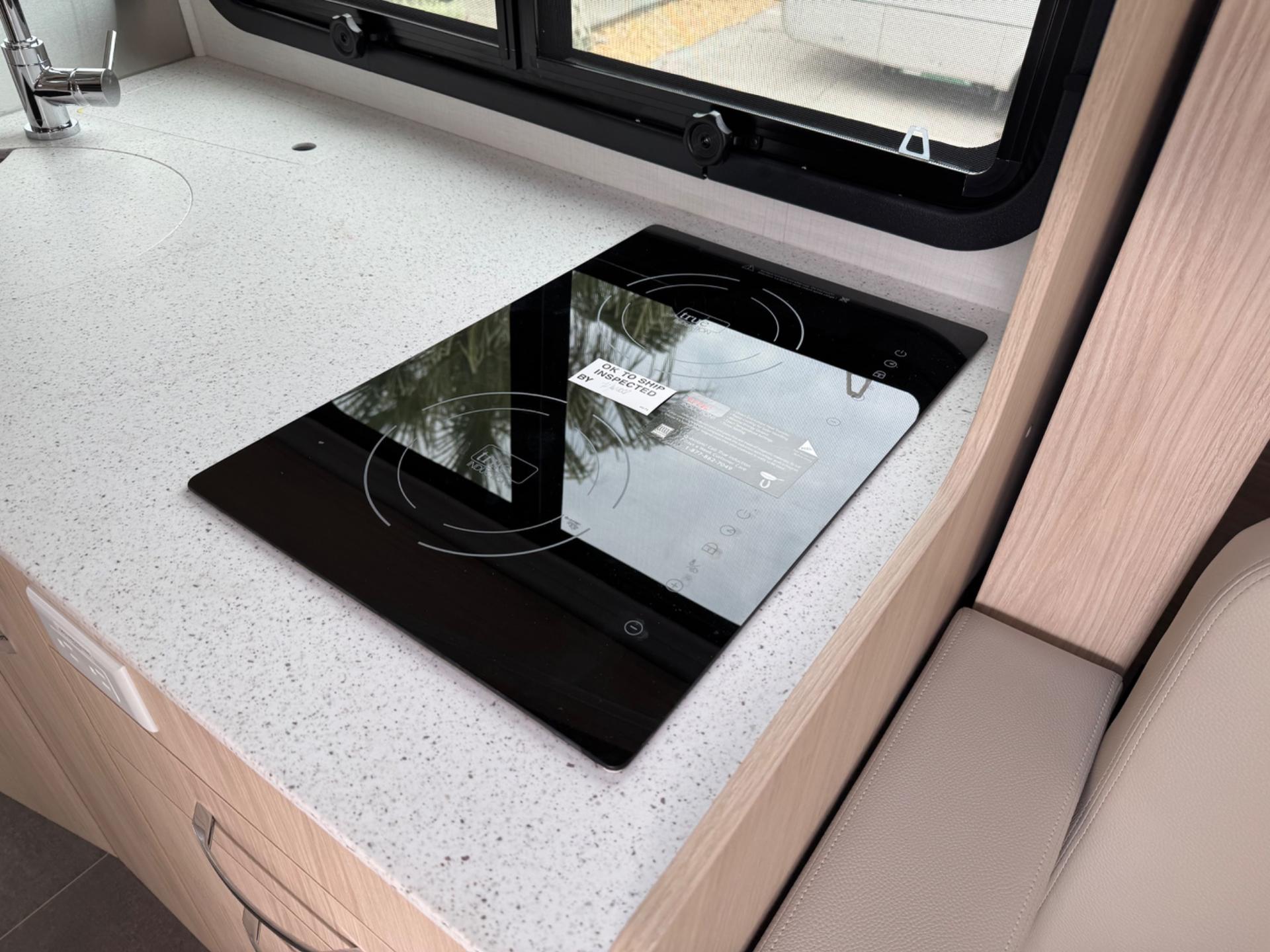 2026 LEISURE TRAVEL VANS 2026 LEISURE TRAVEL VANS UNITY - thumbnail 10