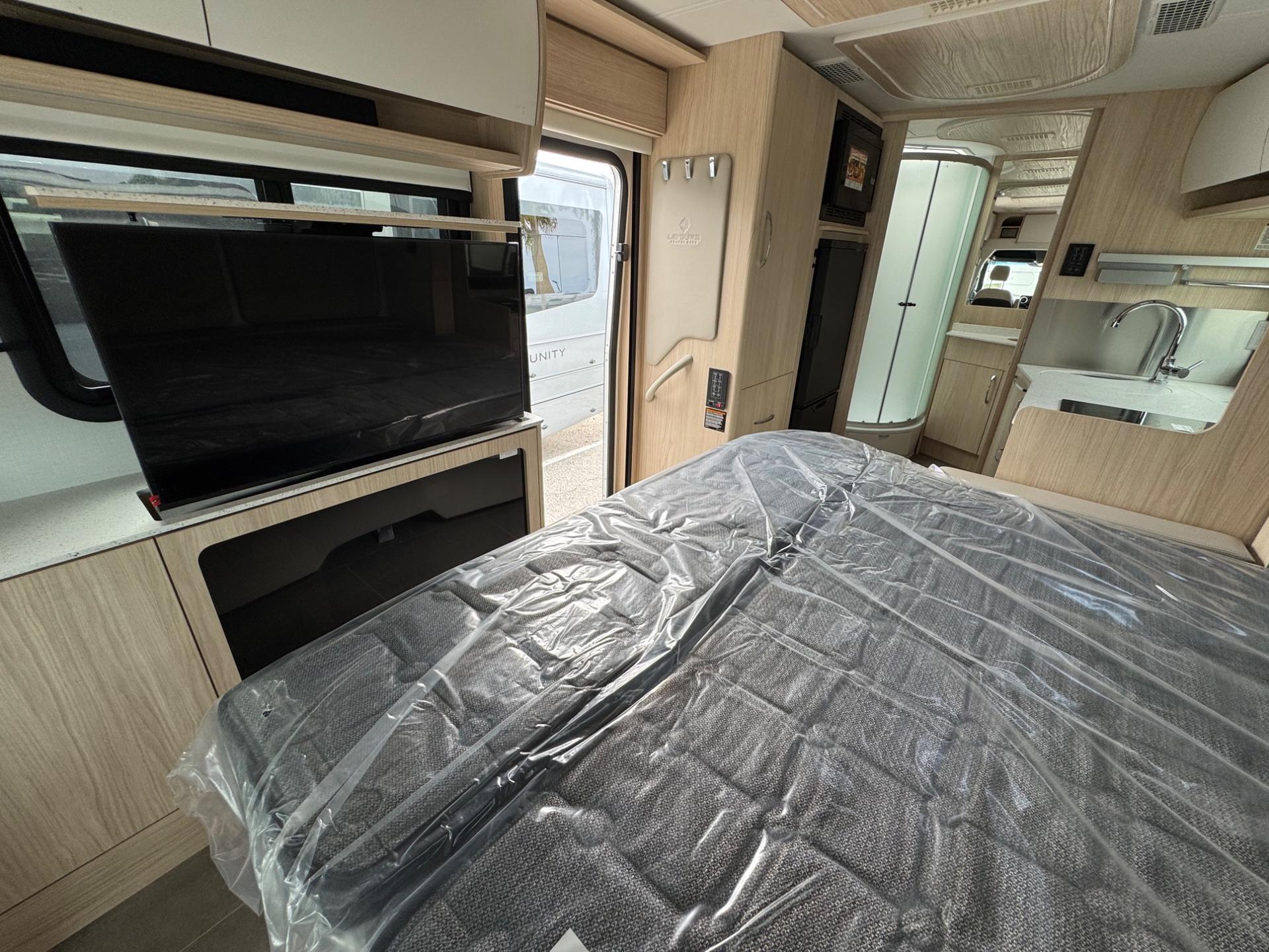 2026 LEISURE TRAVEL VANS 2026 LEISURE TRAVEL VANS UNITY - thumbnail 19
