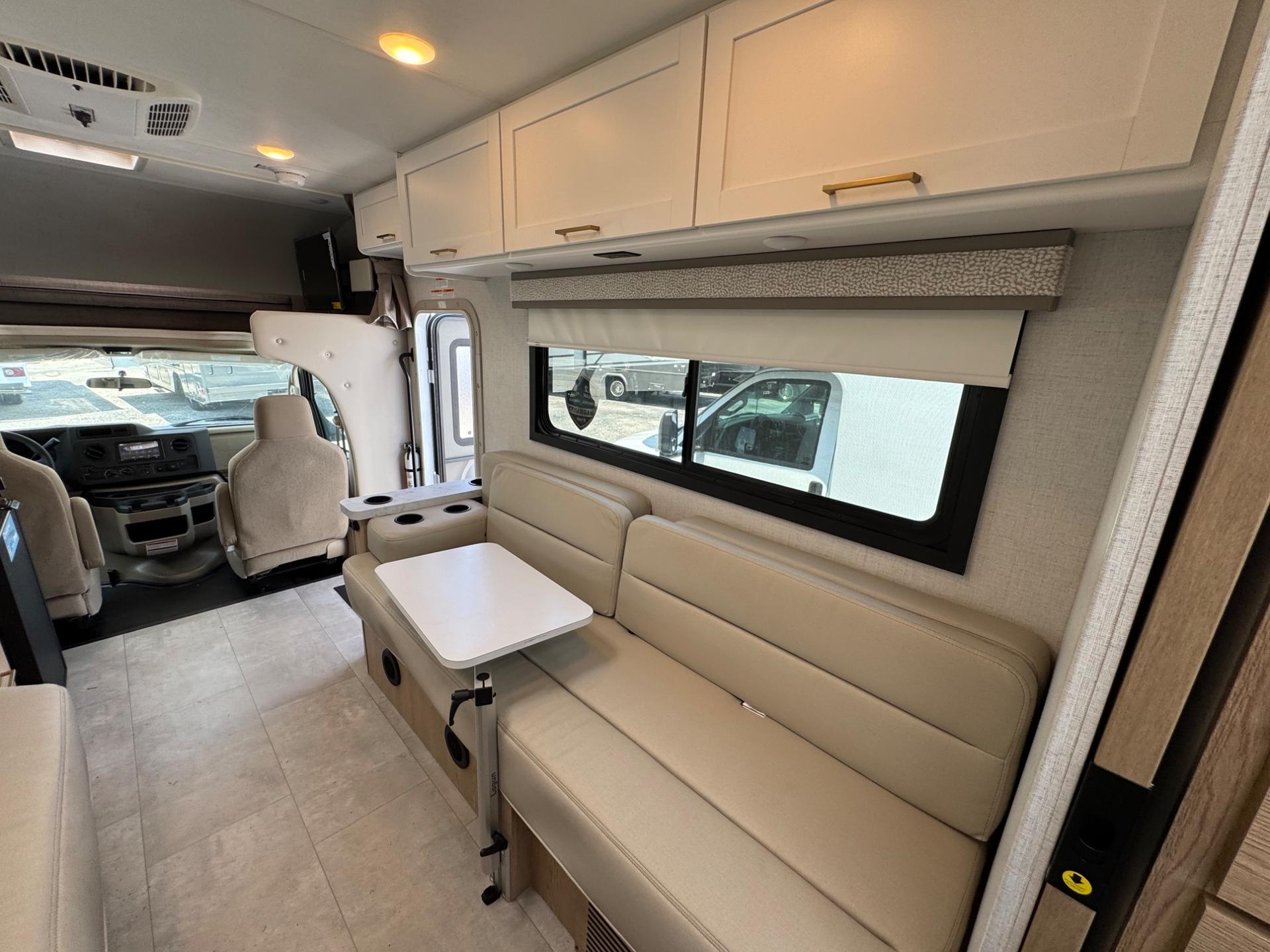 2026 Thor Motor Coach 2026 Thor Motor Coach Chateau - thumbnail 16