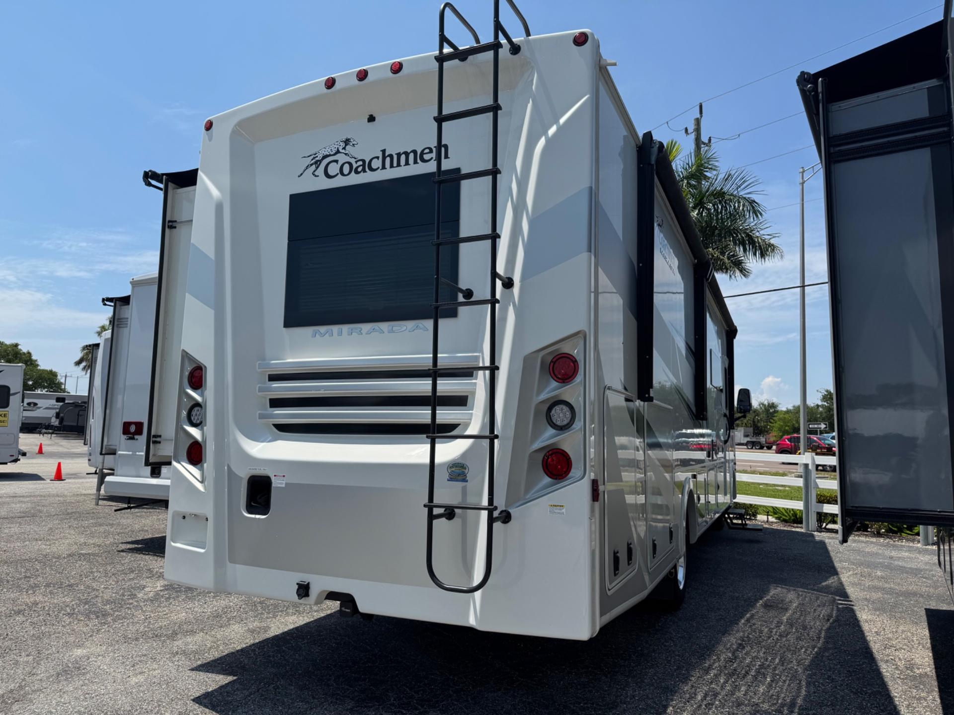 2024 Coachmen 2024 Coachmen Mirada - thumbnail 4