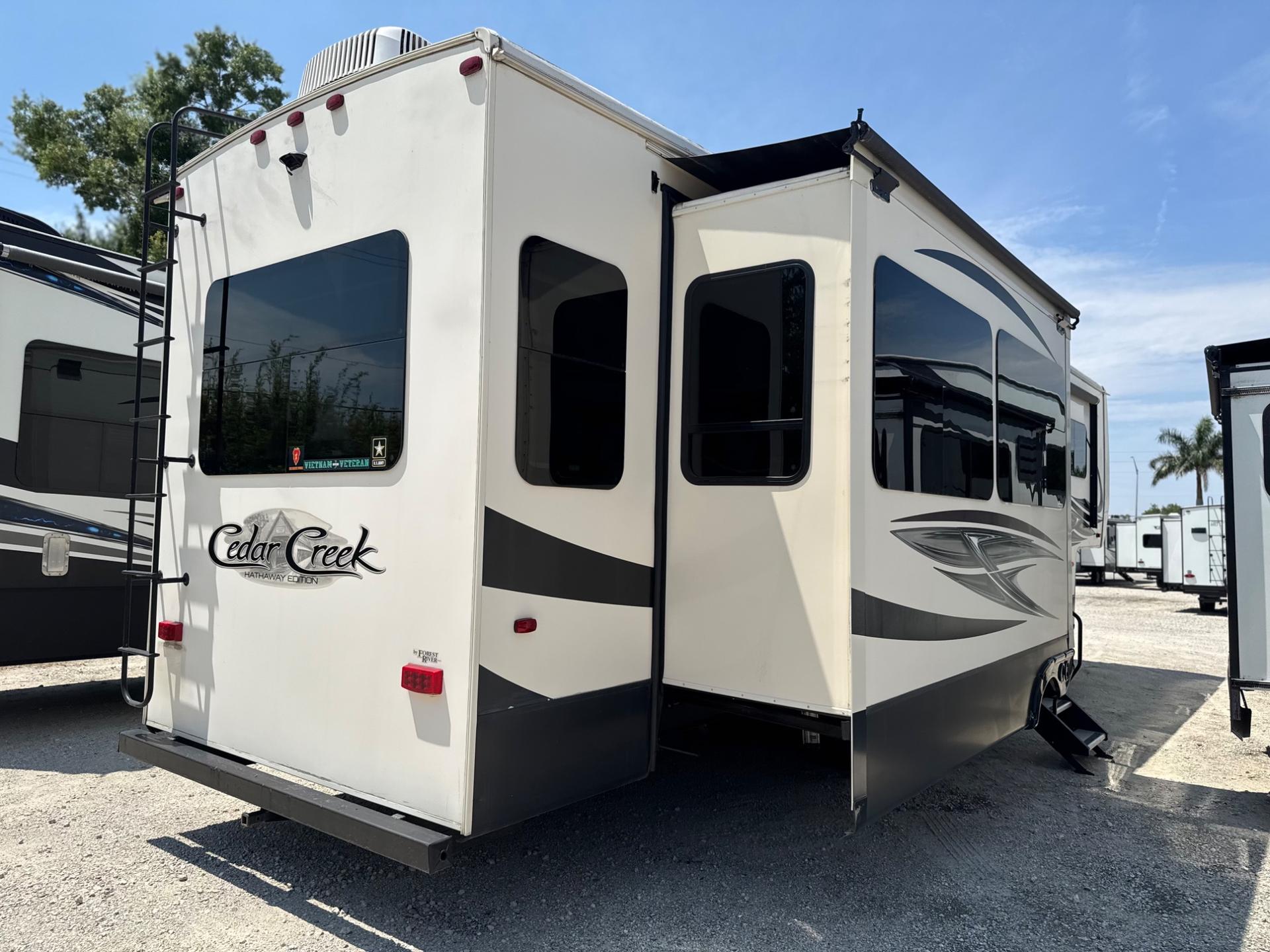 2020 FOREST RIVER 2020 FOREST RIVER CEDAR CREEK - thumbnail 4