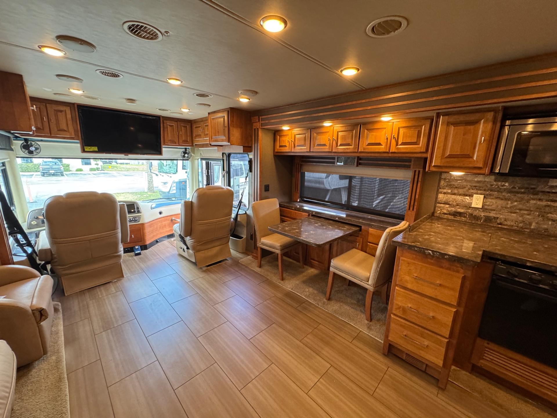 2018 Tiffin Motorhomes 2018 Tiffin Motorhomes Allegro Red - thumbnail 16