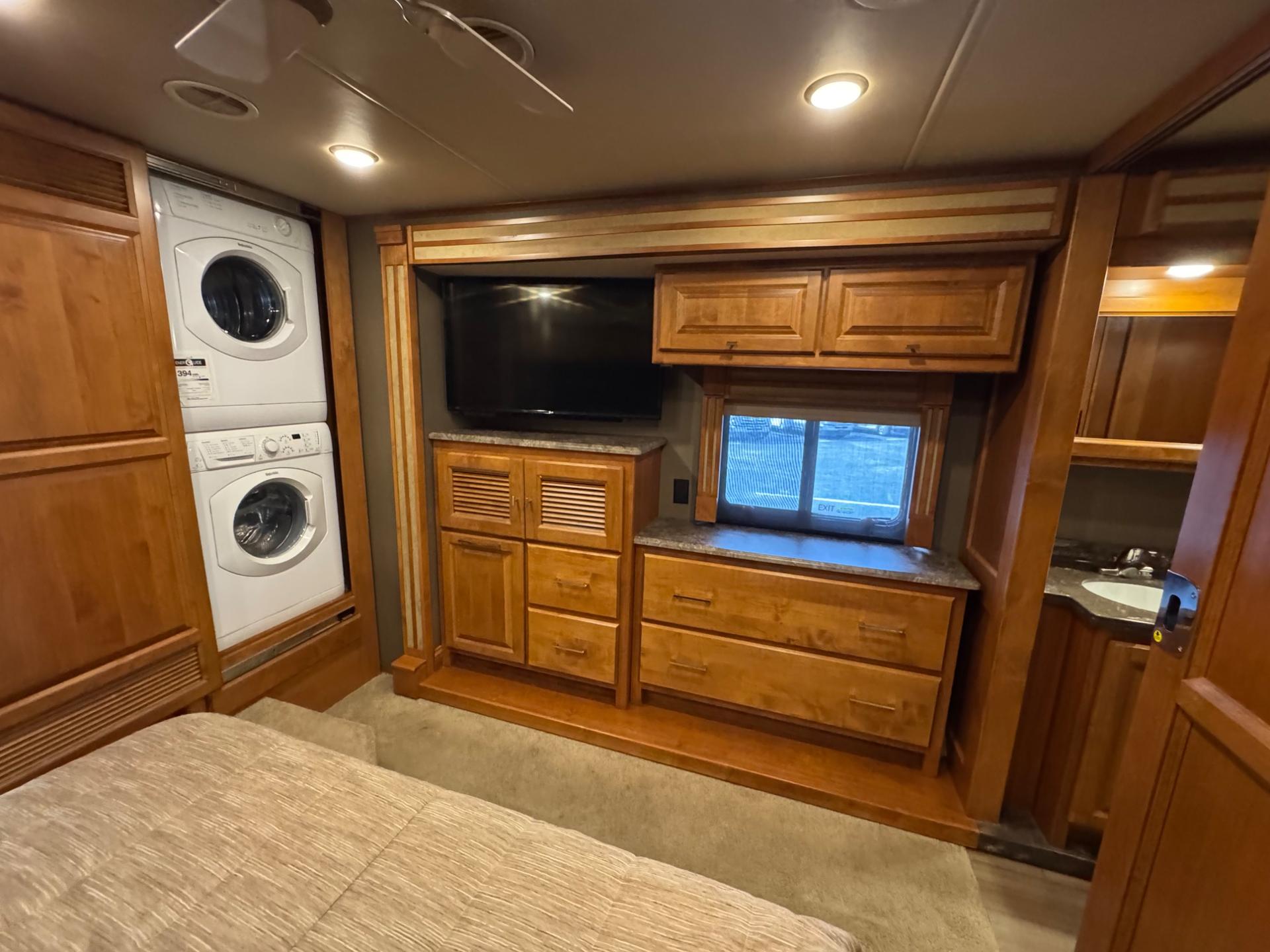 2018 Tiffin Motorhomes 2018 Tiffin Motorhomes Allegro Red - thumbnail 25