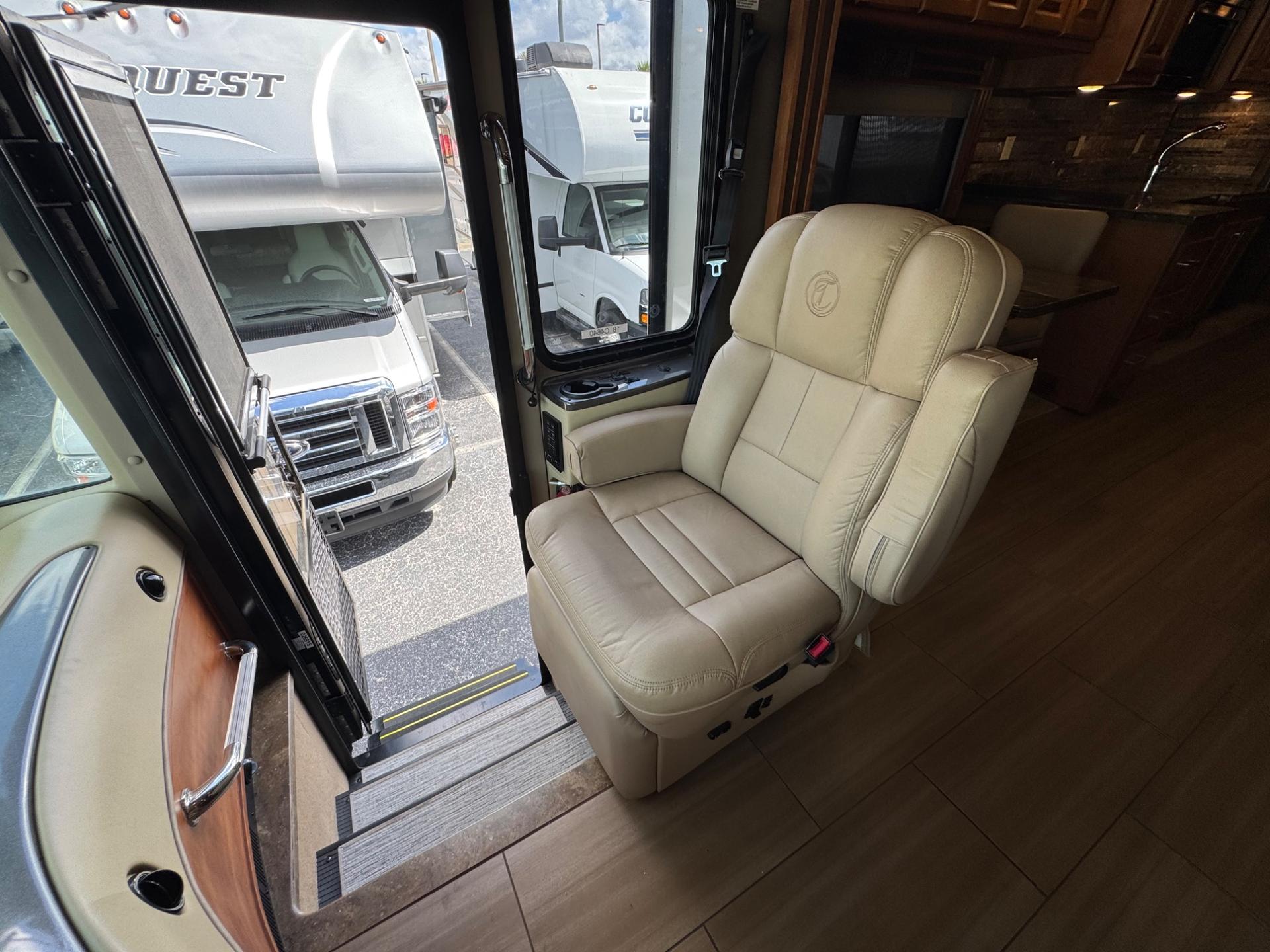2018 Tiffin Motorhomes 2018 Tiffin Motorhomes Allegro Red - thumbnail 33