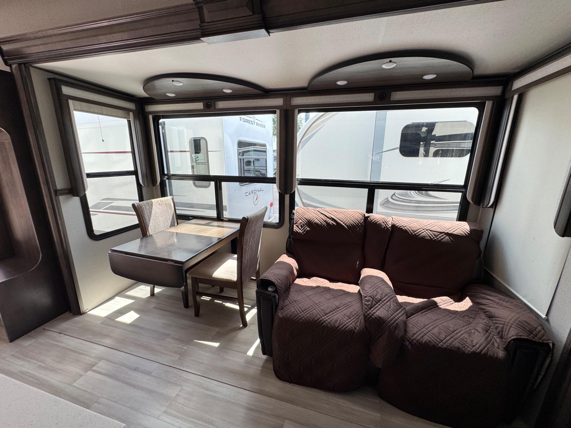 2021 Grand Design 2021 Grand Design SOLITUDE - thumbnail 16