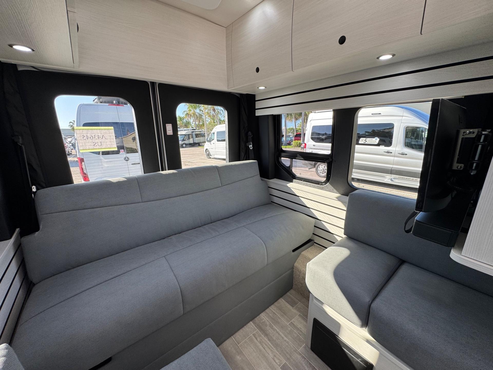 2027 PLEASURE WAY 2027 PLEASURE WAY ONTOUR - thumbnail 12