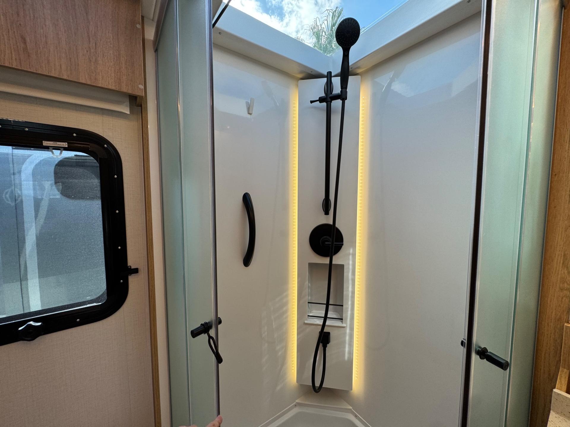 2026 Leisure Travel Vans 2026 Leisure Travel Vans Unity - thumbnail 17