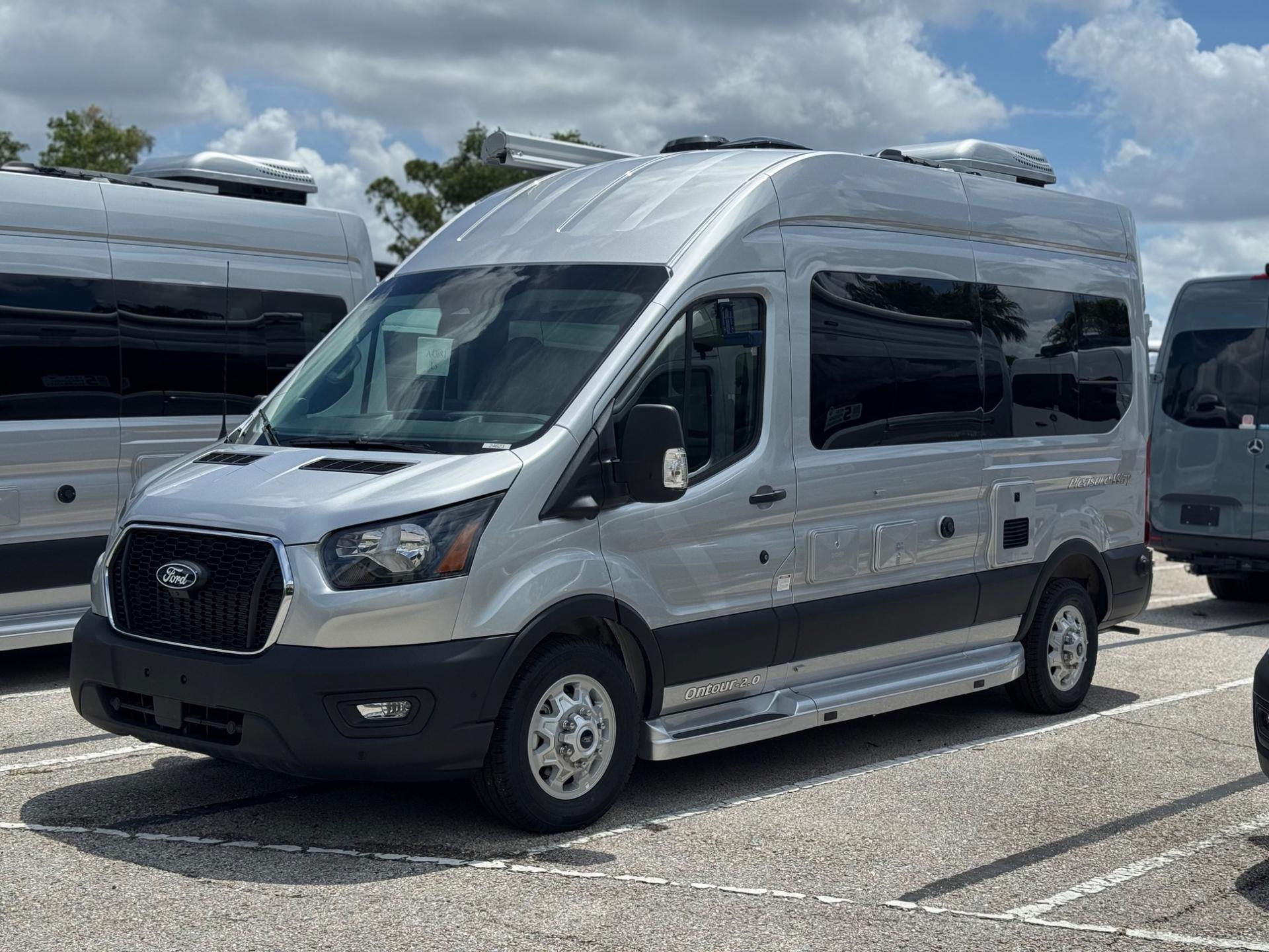 2027 PLEASURE WAY 2027 PLEASURE WAY ONTOUR - thumbnail 2