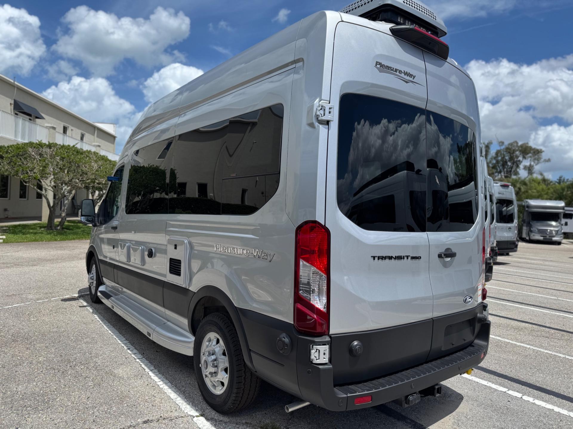 2027 PLEASURE WAY 2027 PLEASURE WAY ONTOUR - thumbnail 3