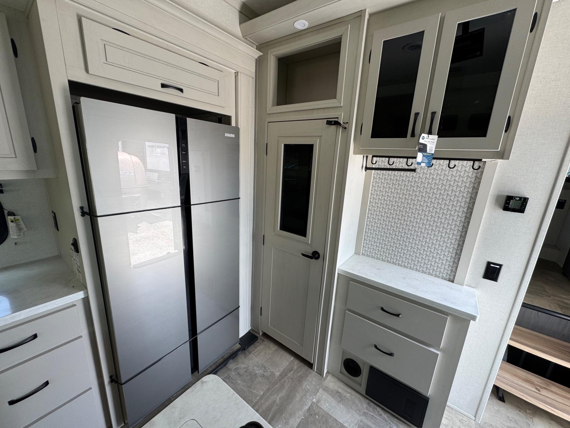 2025 Coachmen 2025 Coachmen Brookstone - thumbnail 16