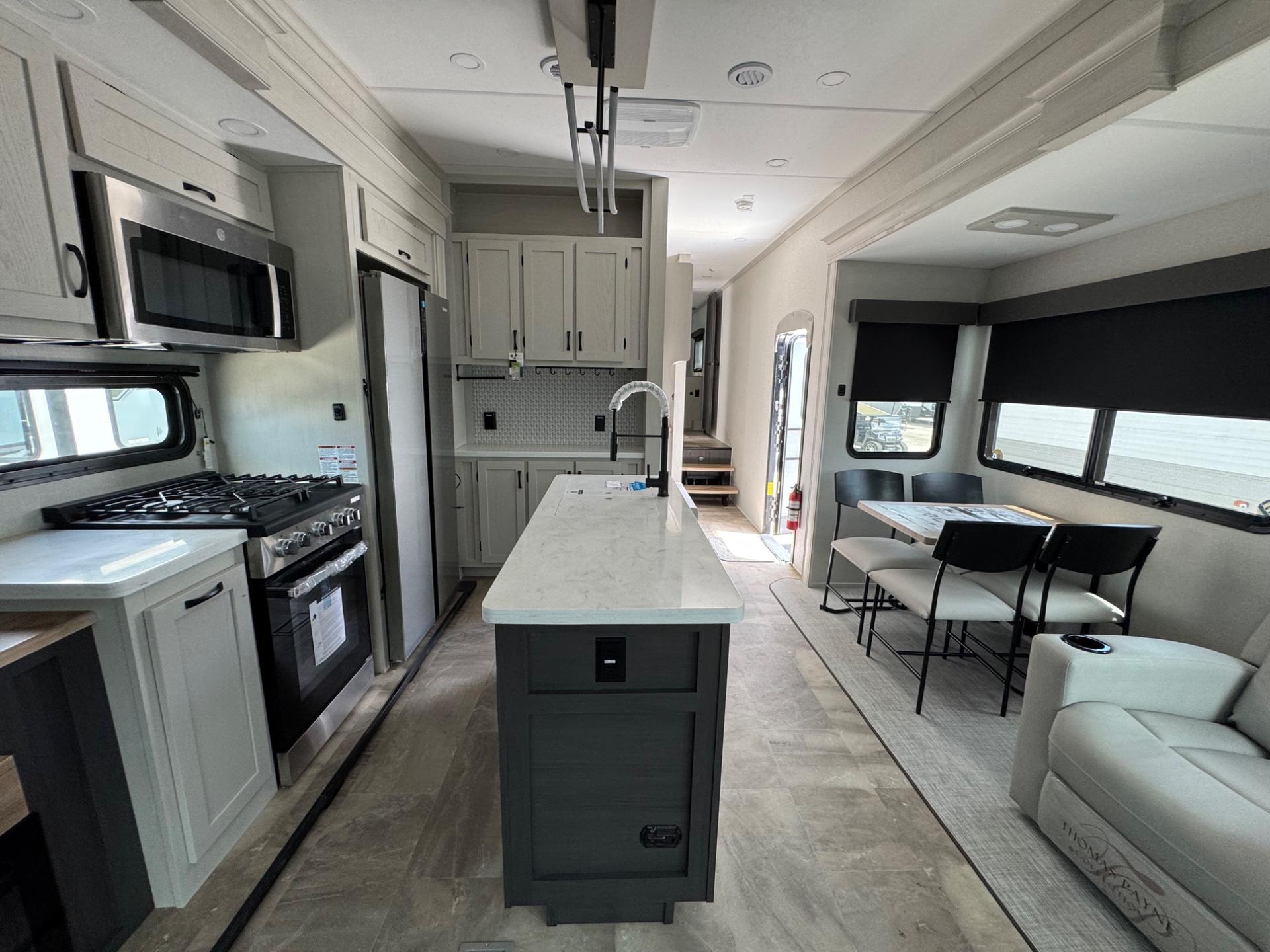 2026 Coachmen 2026 Coachmen Brookstone - thumbnail 10