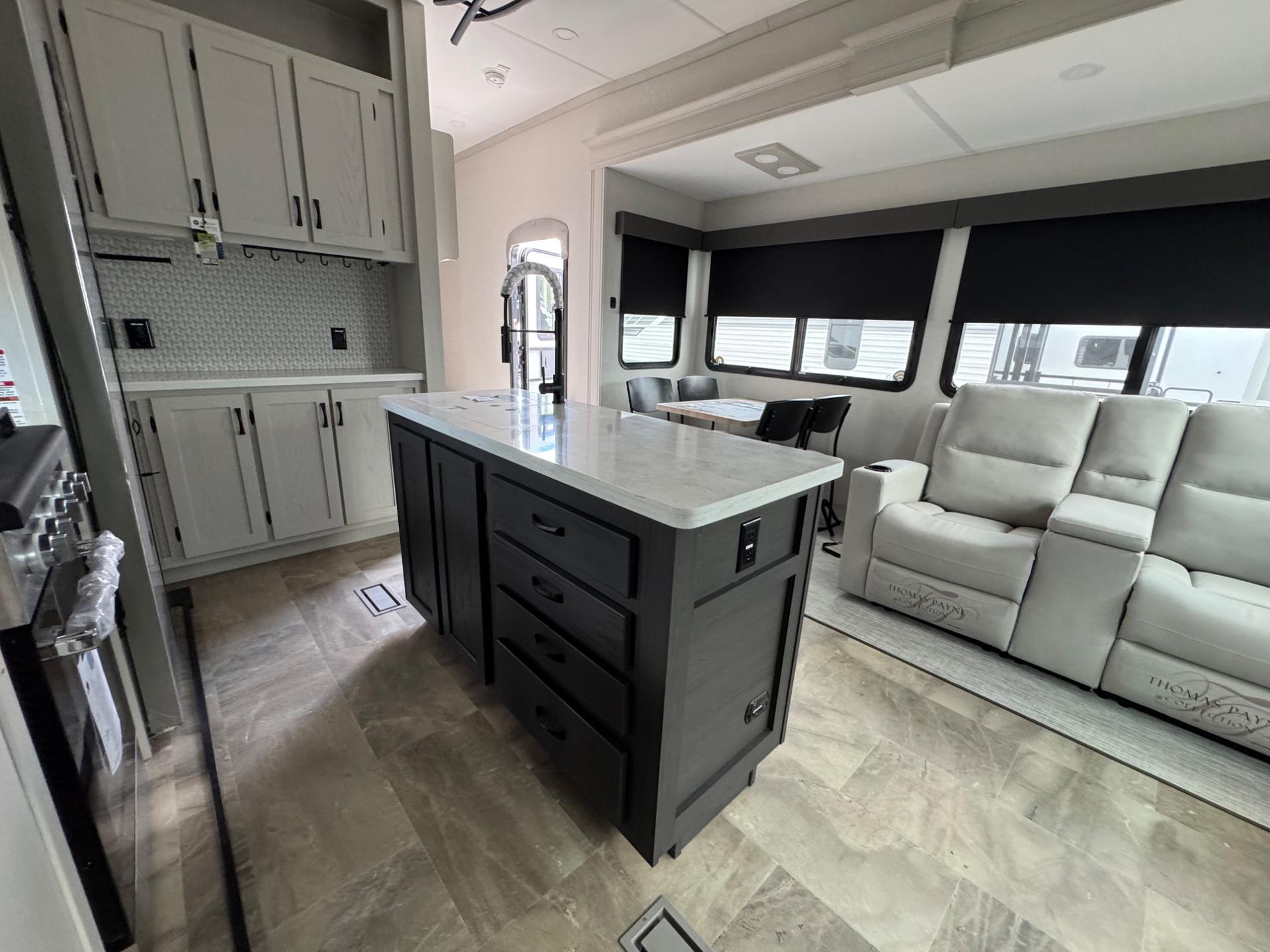 2026 Coachmen 2026 Coachmen Brookstone - thumbnail 16