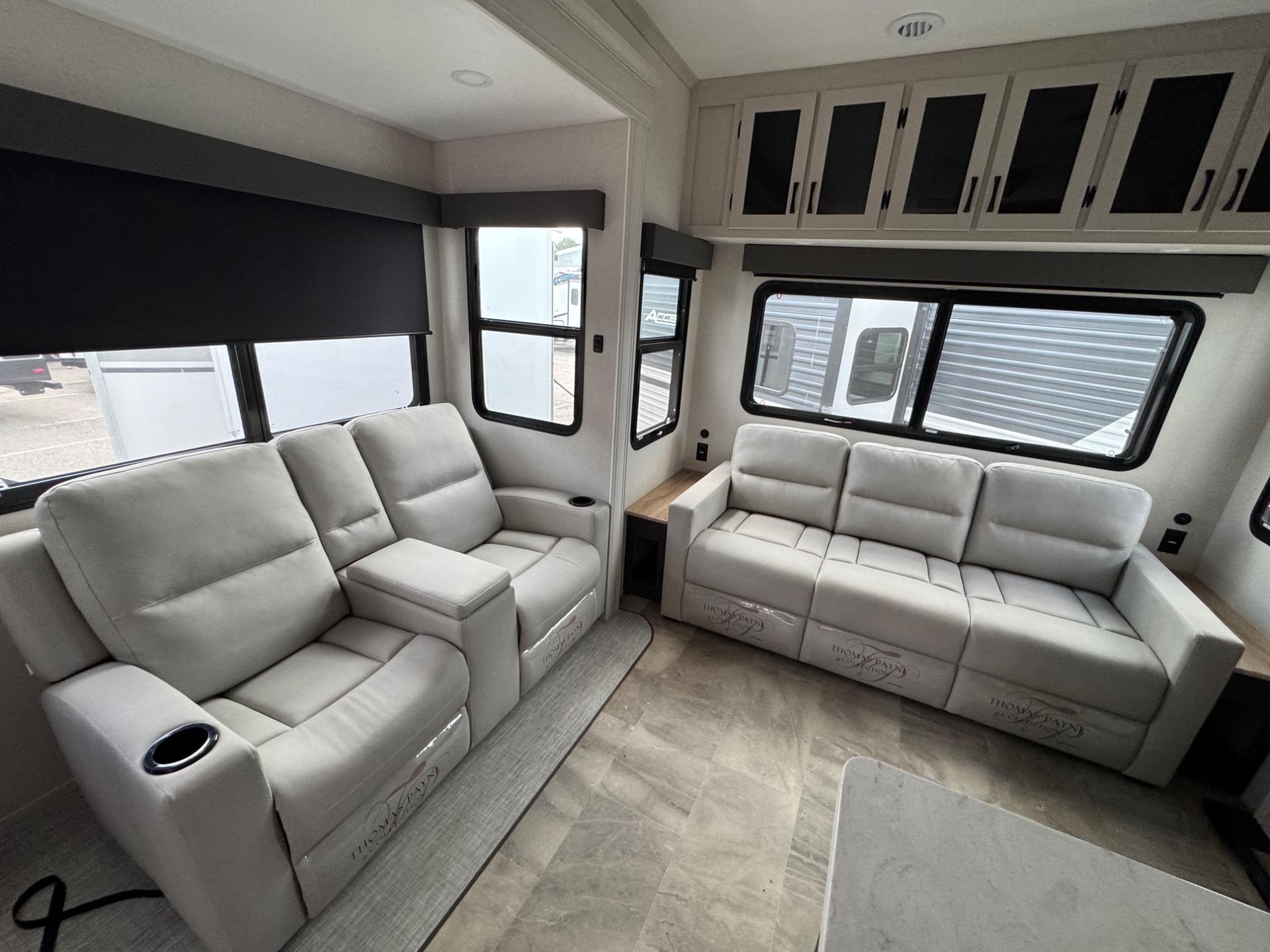 2026 Coachmen 2026 Coachmen Brookstone - thumbnail 18