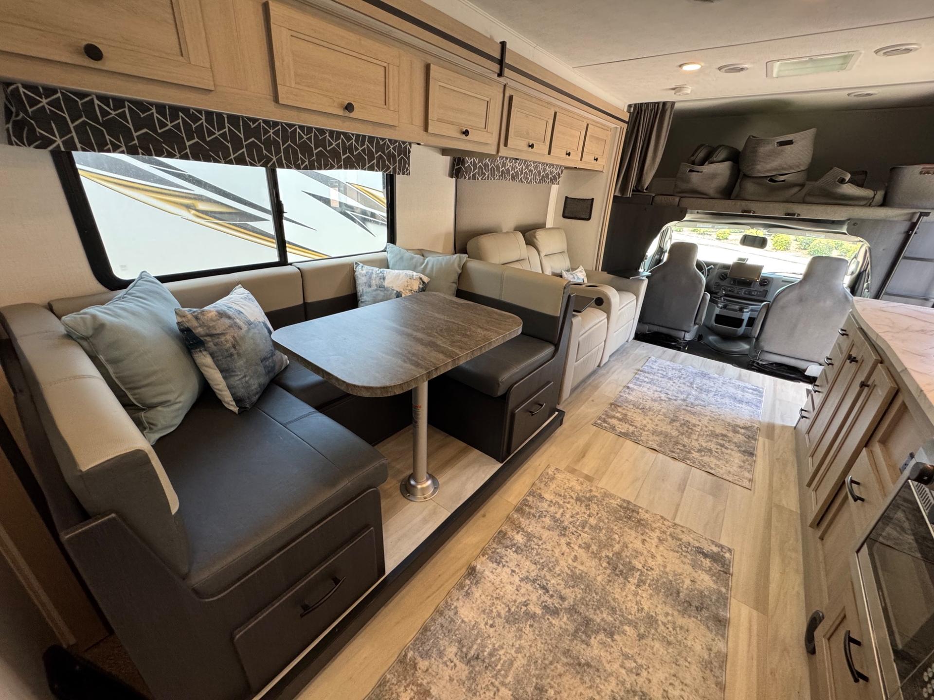 2025 Forest River 2025 Forest River Sunseeker - thumbnail 17
