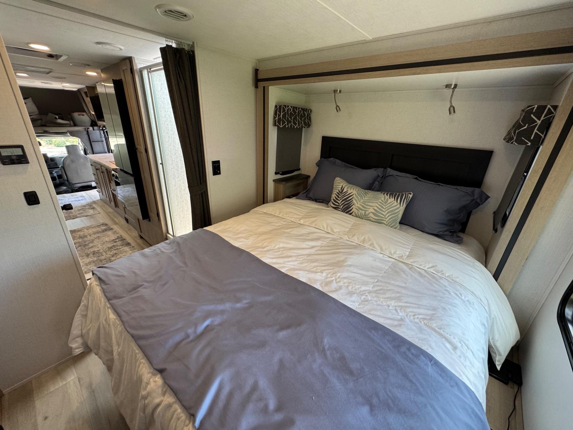 2025 Forest River 2025 Forest River Sunseeker - thumbnail 20