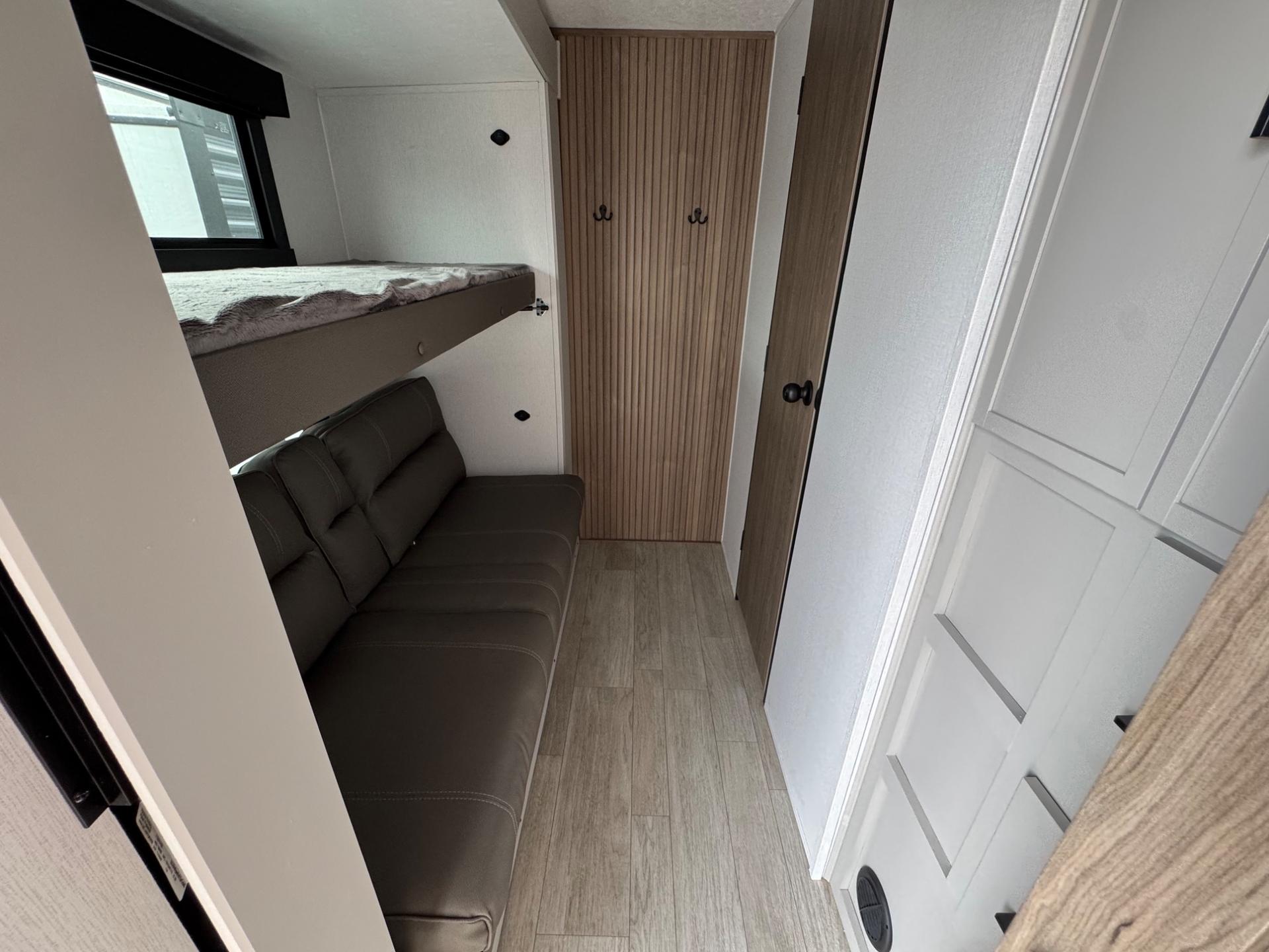 2026 Coachmen 2026 Coachmen Freedom Express - thumbnail 18