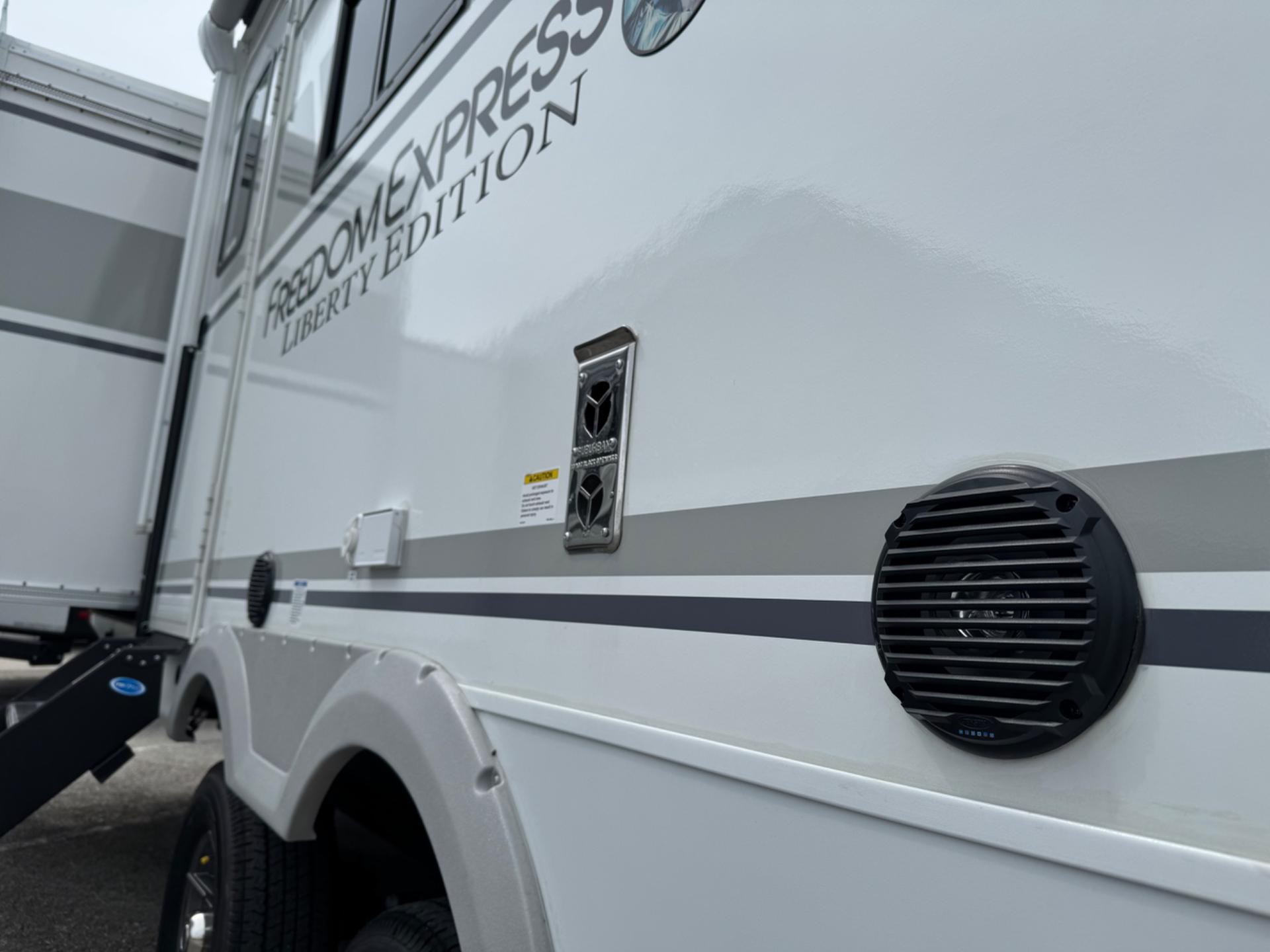2026 Coachmen 2026 Coachmen Freedom Express - thumbnail 31