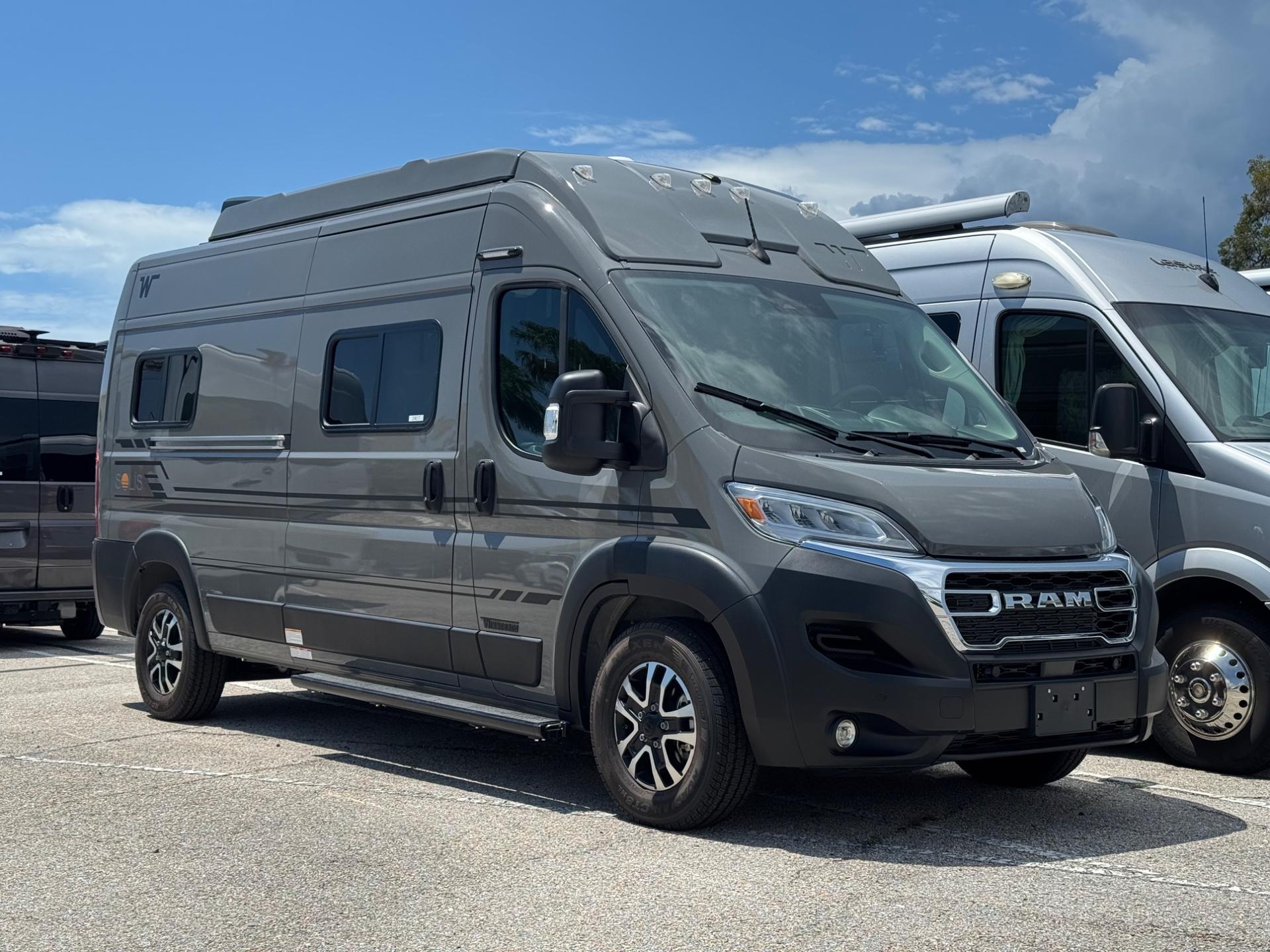 2027 WINNEBAGO 2027 WINNEBAGO SOLIS - thumbnail 2