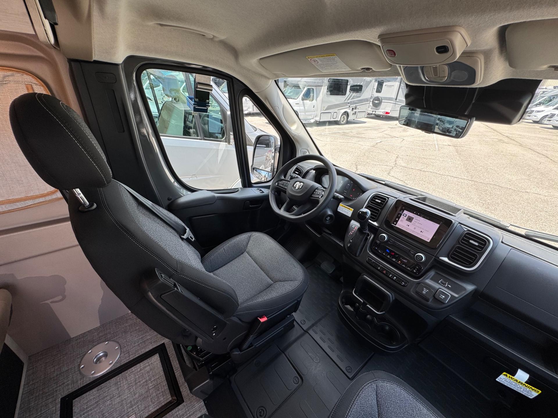 2027 WINNEBAGO 2027 WINNEBAGO SOLIS - thumbnail 17