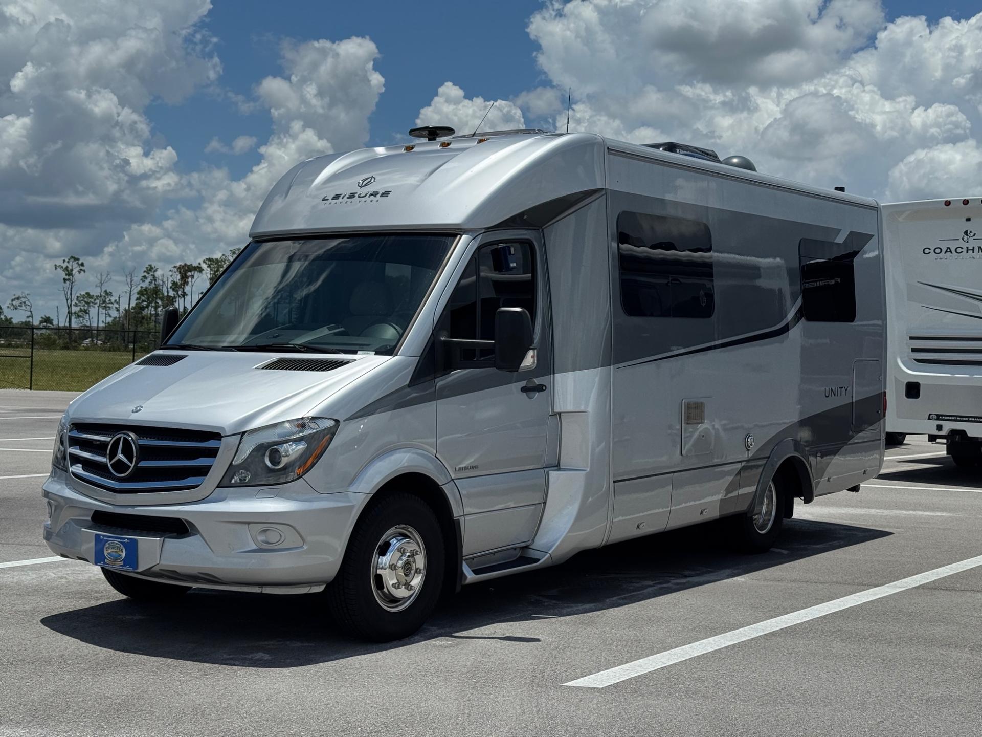 2016 LEISURE TRAVEL VANS 2016 LEISURE TRAVEL VANS UNITY - thumbnail 2