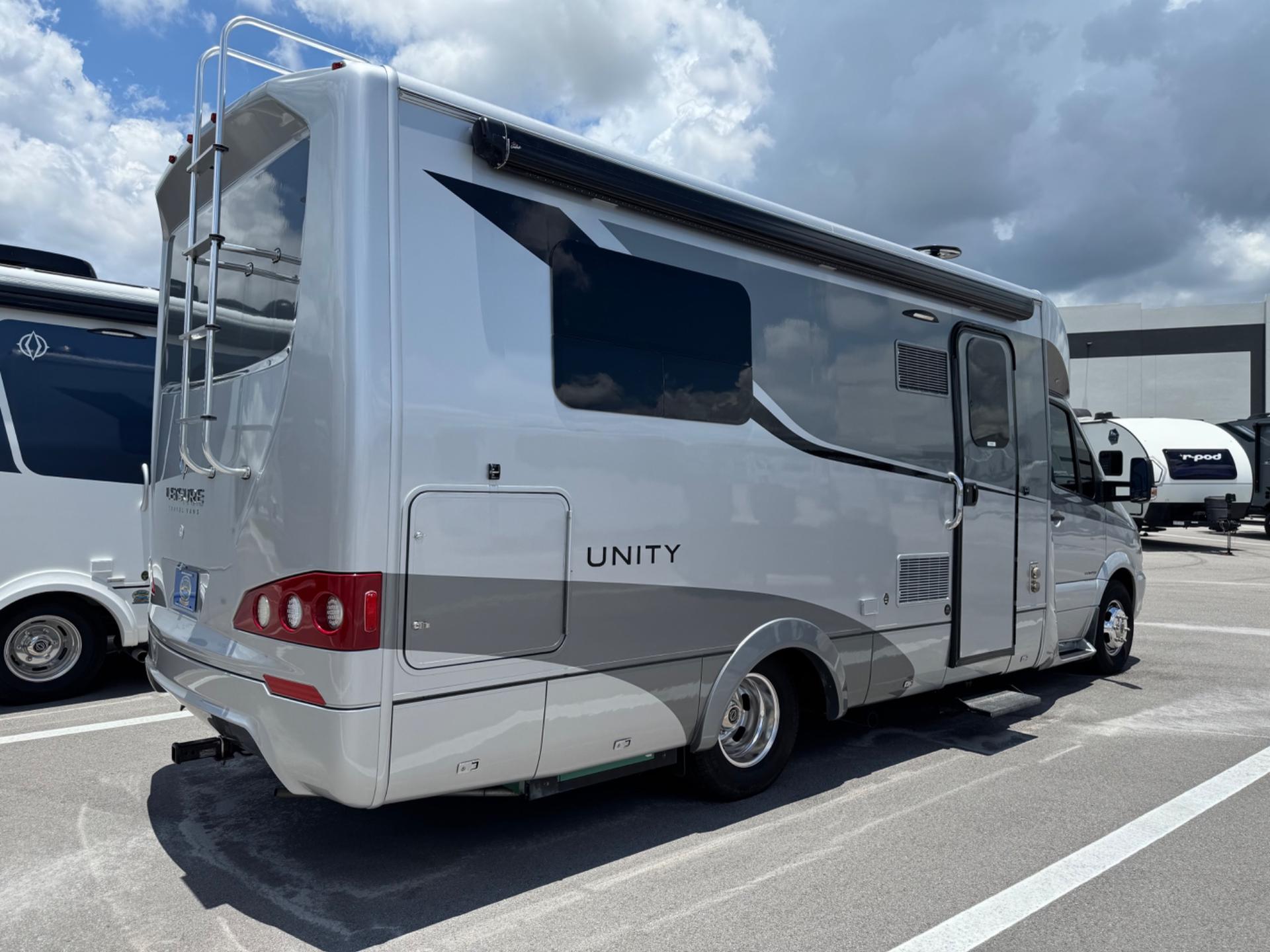2016 LEISURE TRAVEL VANS 2016 LEISURE TRAVEL VANS UNITY - thumbnail 4